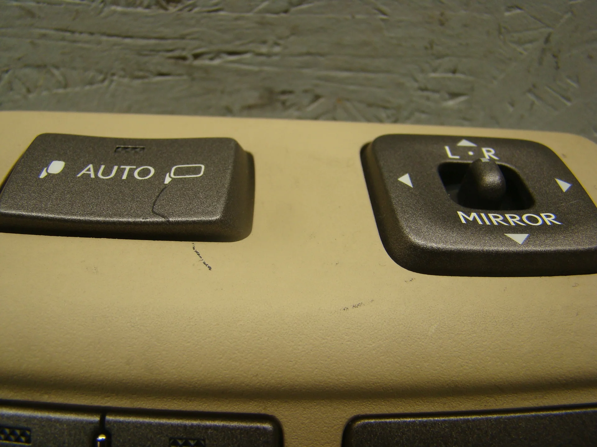 Блок кнопок Lexus LS IV USF40 8487050450 - миниатюра 4