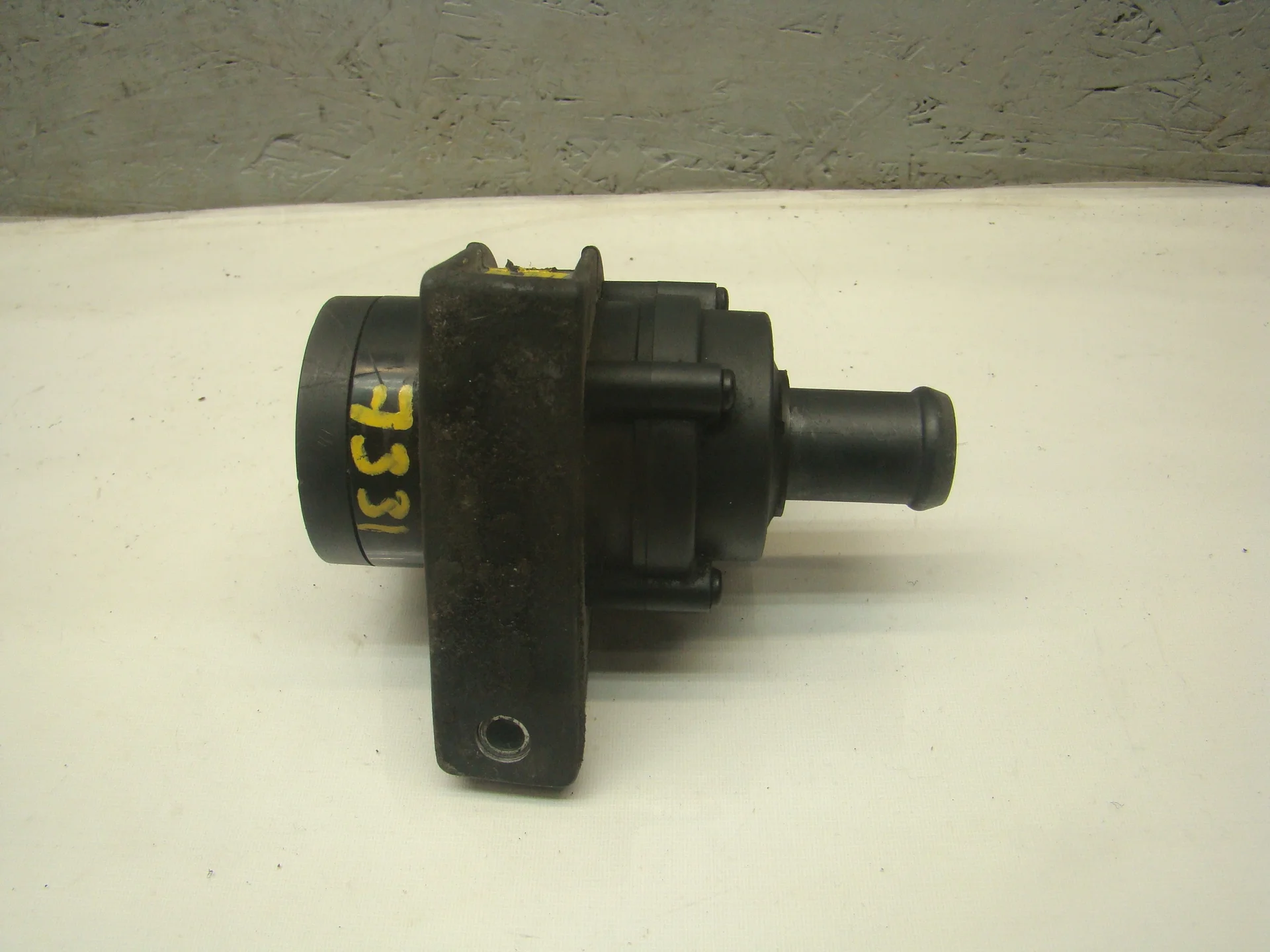 Помпа дополнительной прокачки антифриза Volkswagen Passat VI 3C (B6) CDA 1K0965561J - миниатюра 3
