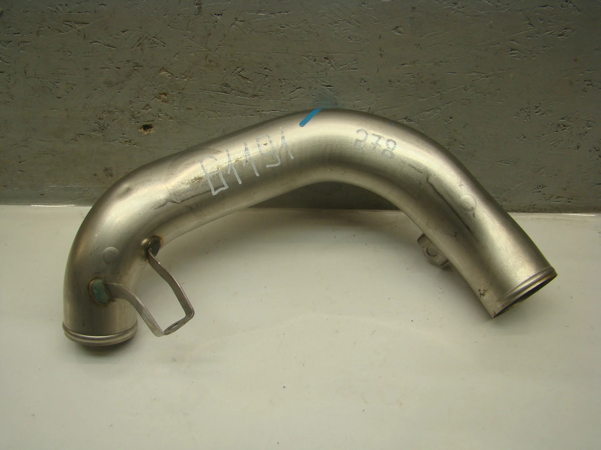 Патрубок интеркулера Mercedes-Benz W221 278 A2780981007 - изображение 1