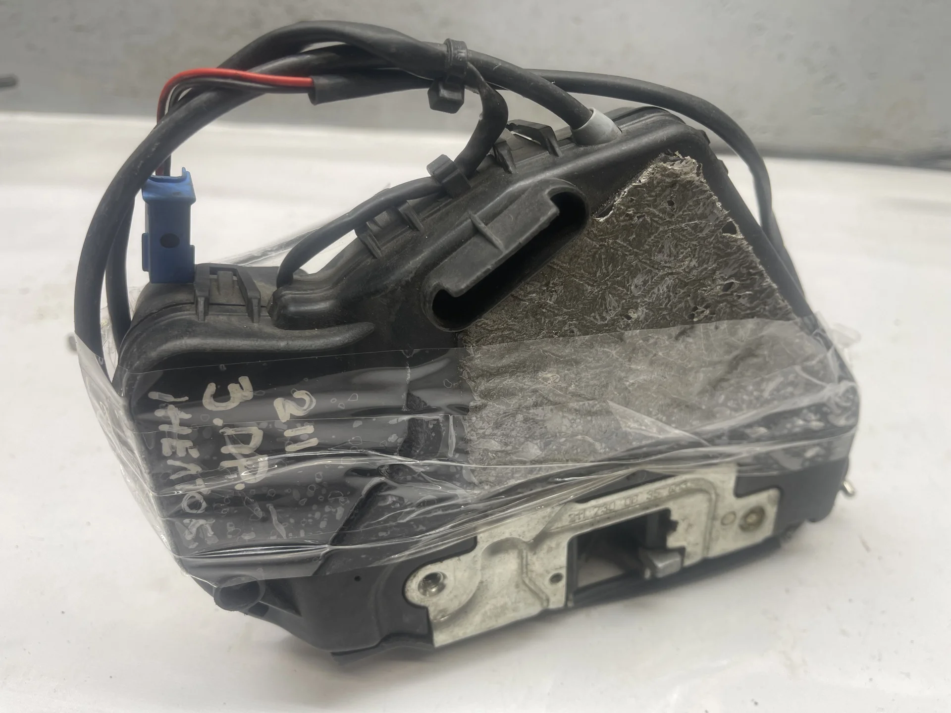 Замок двери задней правой Mercedes-Benz W211  A2117300635 - миниатюра 3