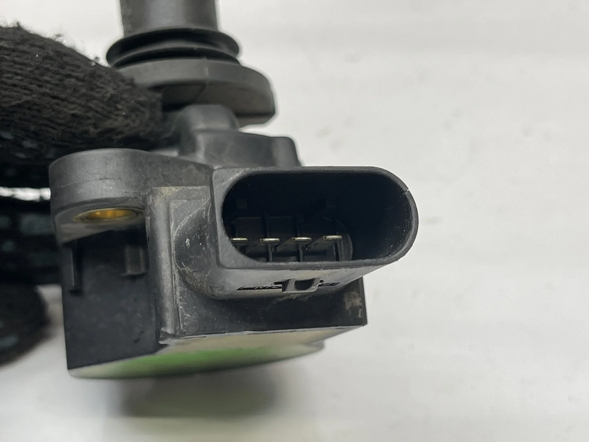 Катушка зажигания Mercedes-Benz W164 272 A0001502680 - миниатюра 2