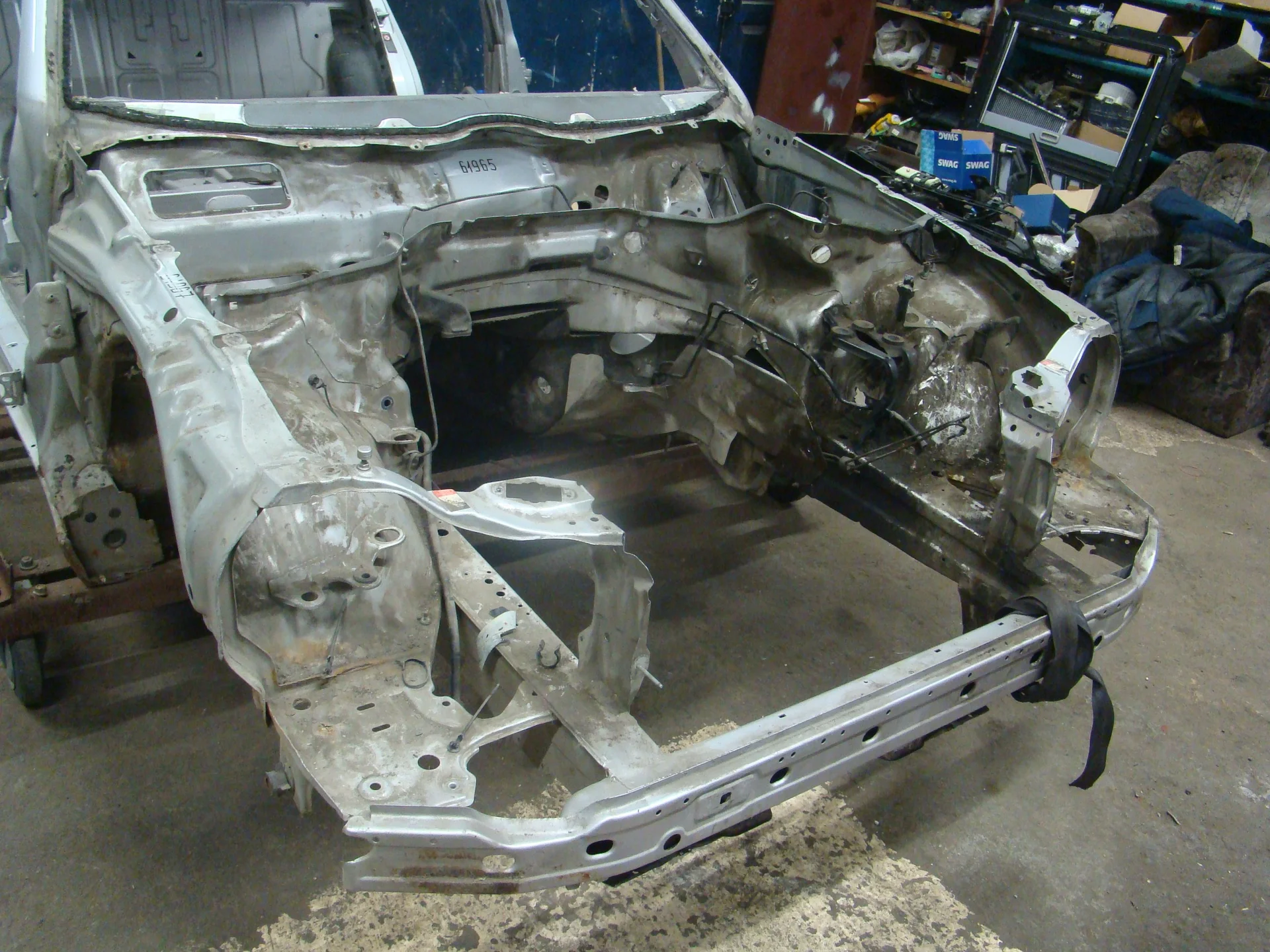 Передняя часть кузова Mercedes-Benz W210 - миниатюра 2