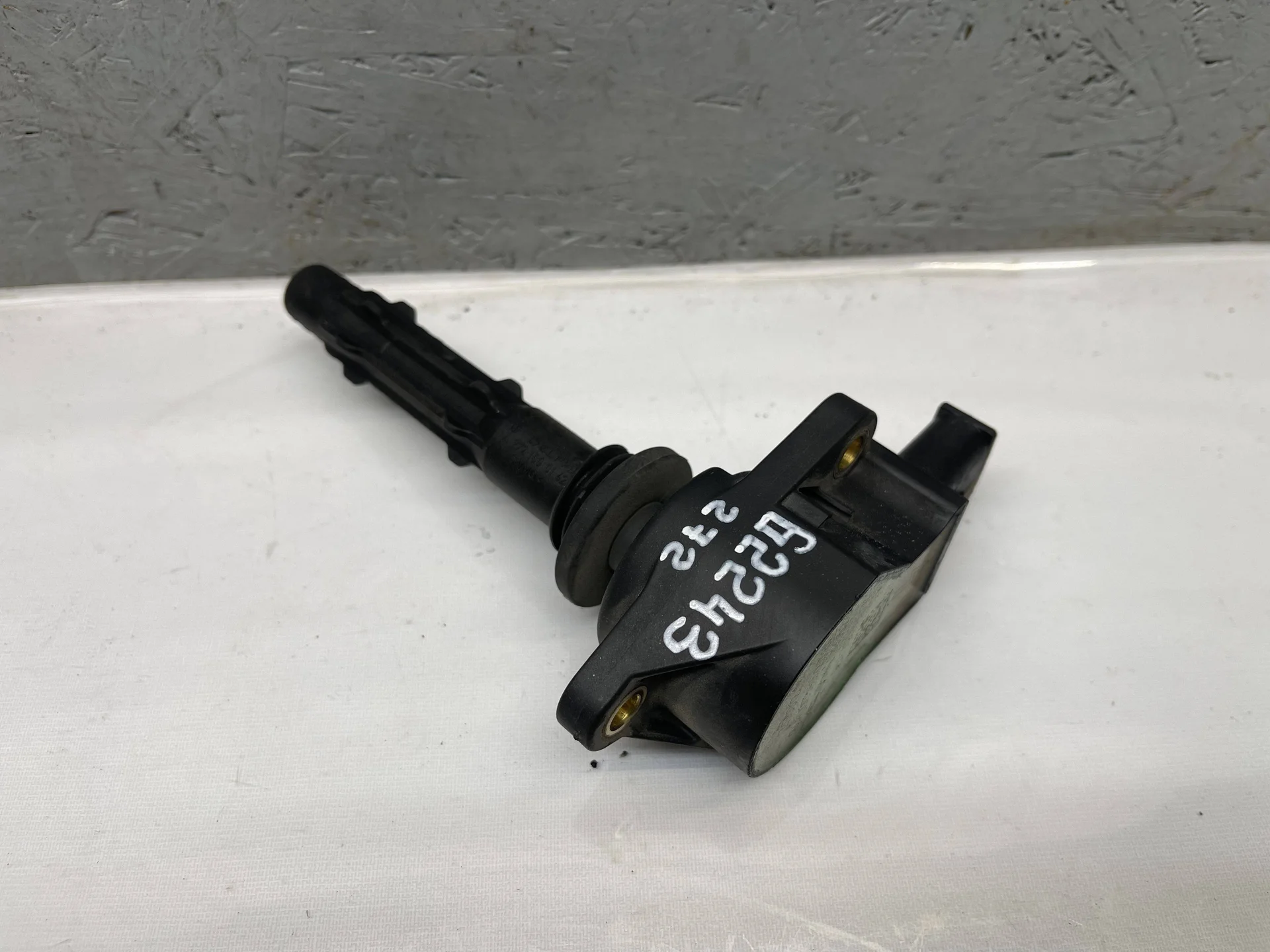 Катушка зажигания Mercedes-Benz W164 272 A0001502680 - миниатюра 2