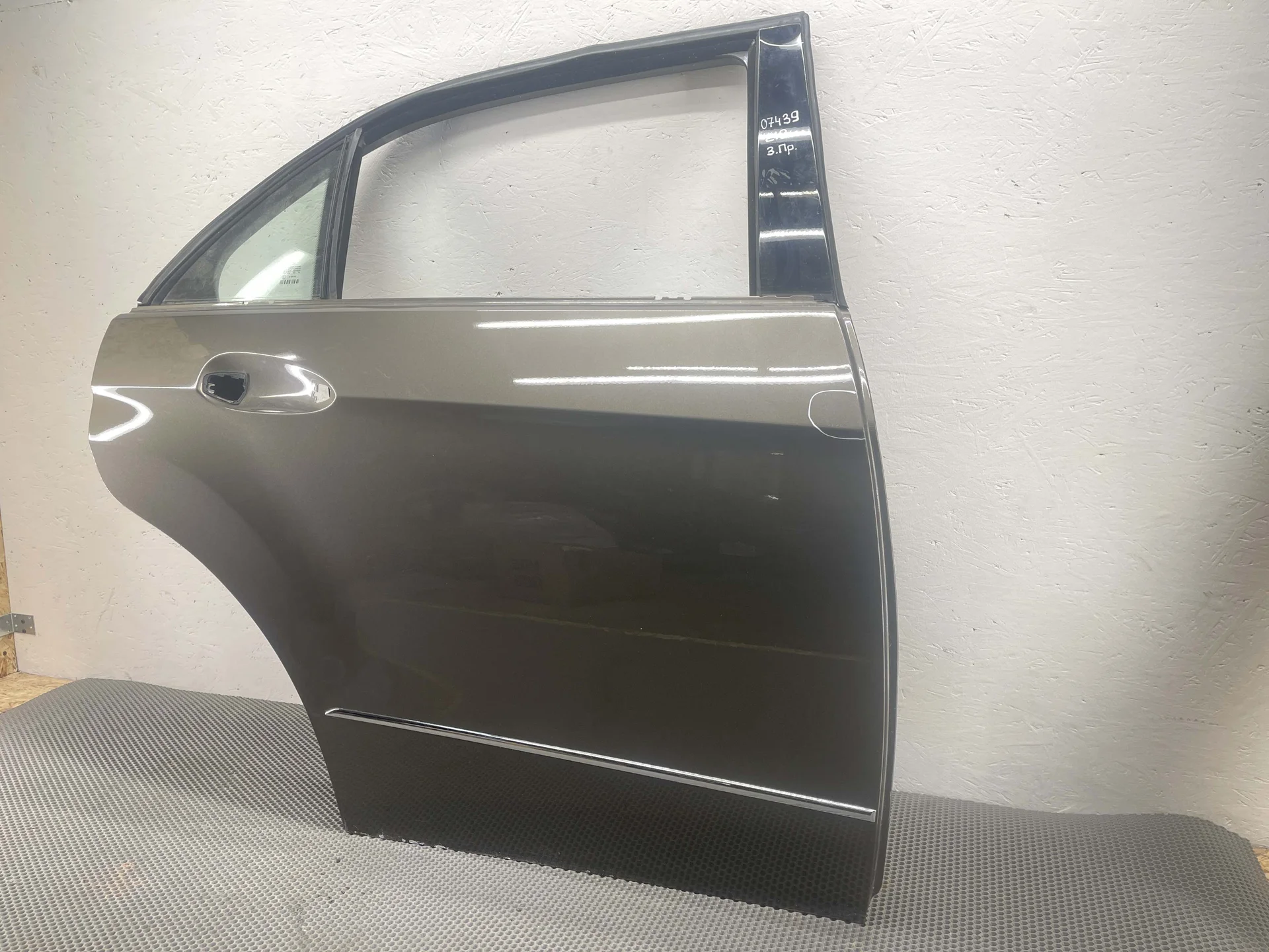 Дверь боковая задняя правая Mercedes-Benz W212 276 A2127300205 - изображение 1