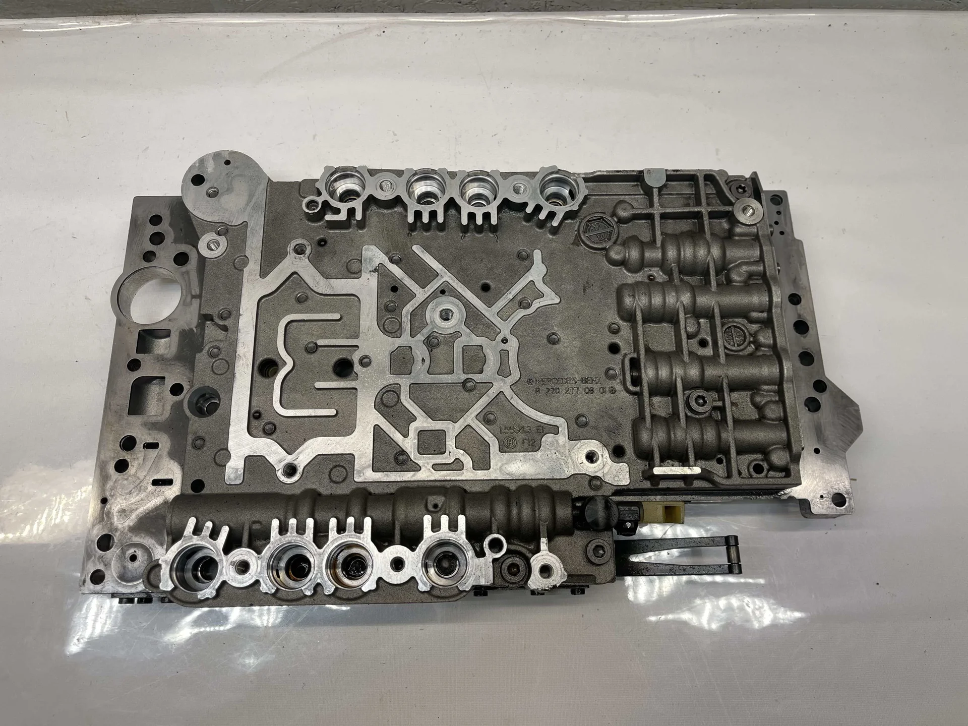 Гидроблок Mercedes-Benz X164 273 A2202702406 - изображение 1