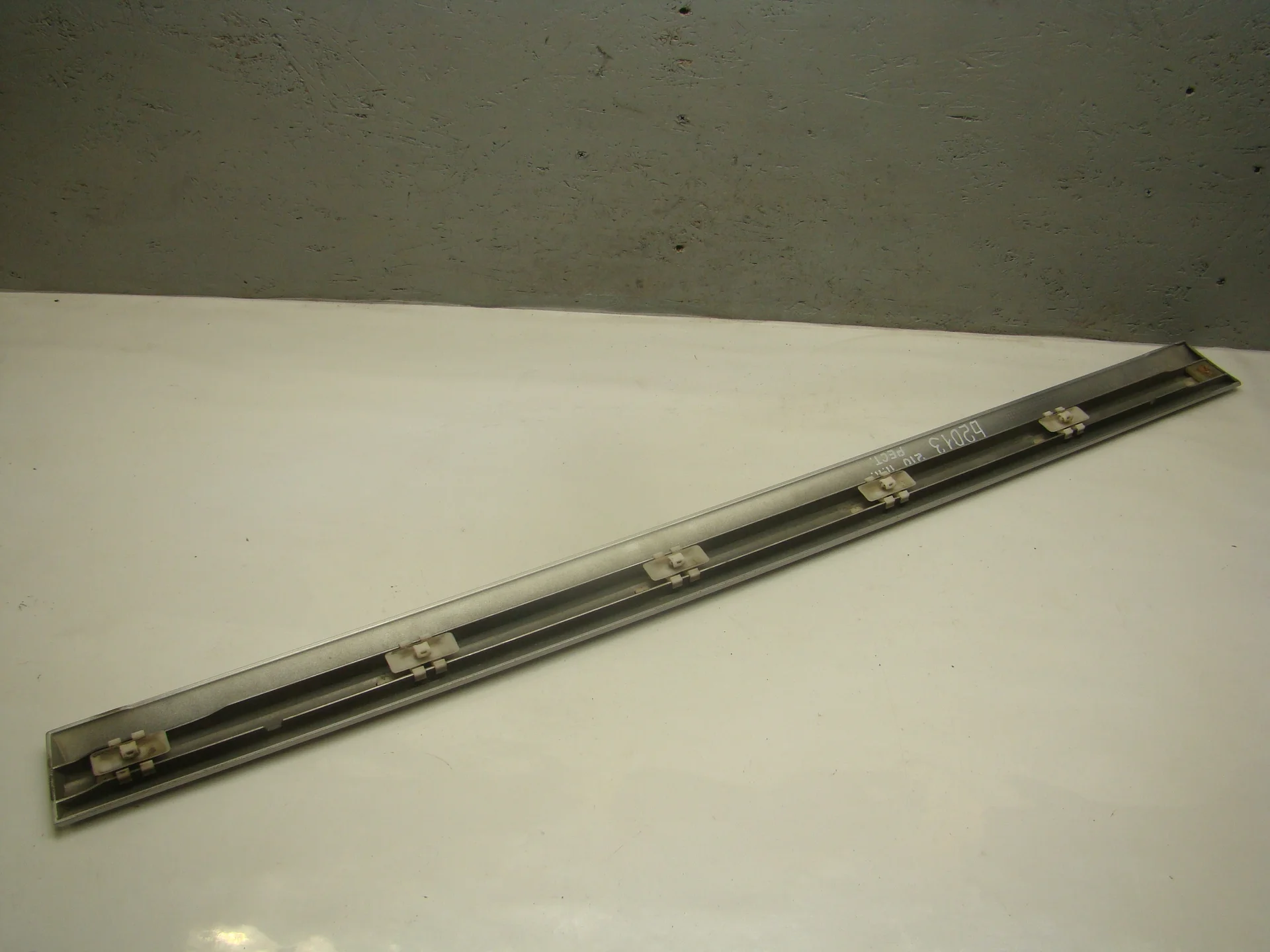 Накладка двери передней левой Mercedes-Benz W210 112 A2106900382 - миниатюра 4