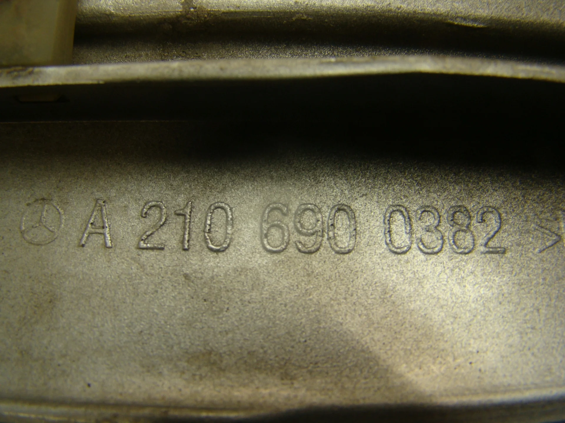 Накладка двери передней левой Mercedes-Benz W210 112 A2106900382 - миниатюра 5