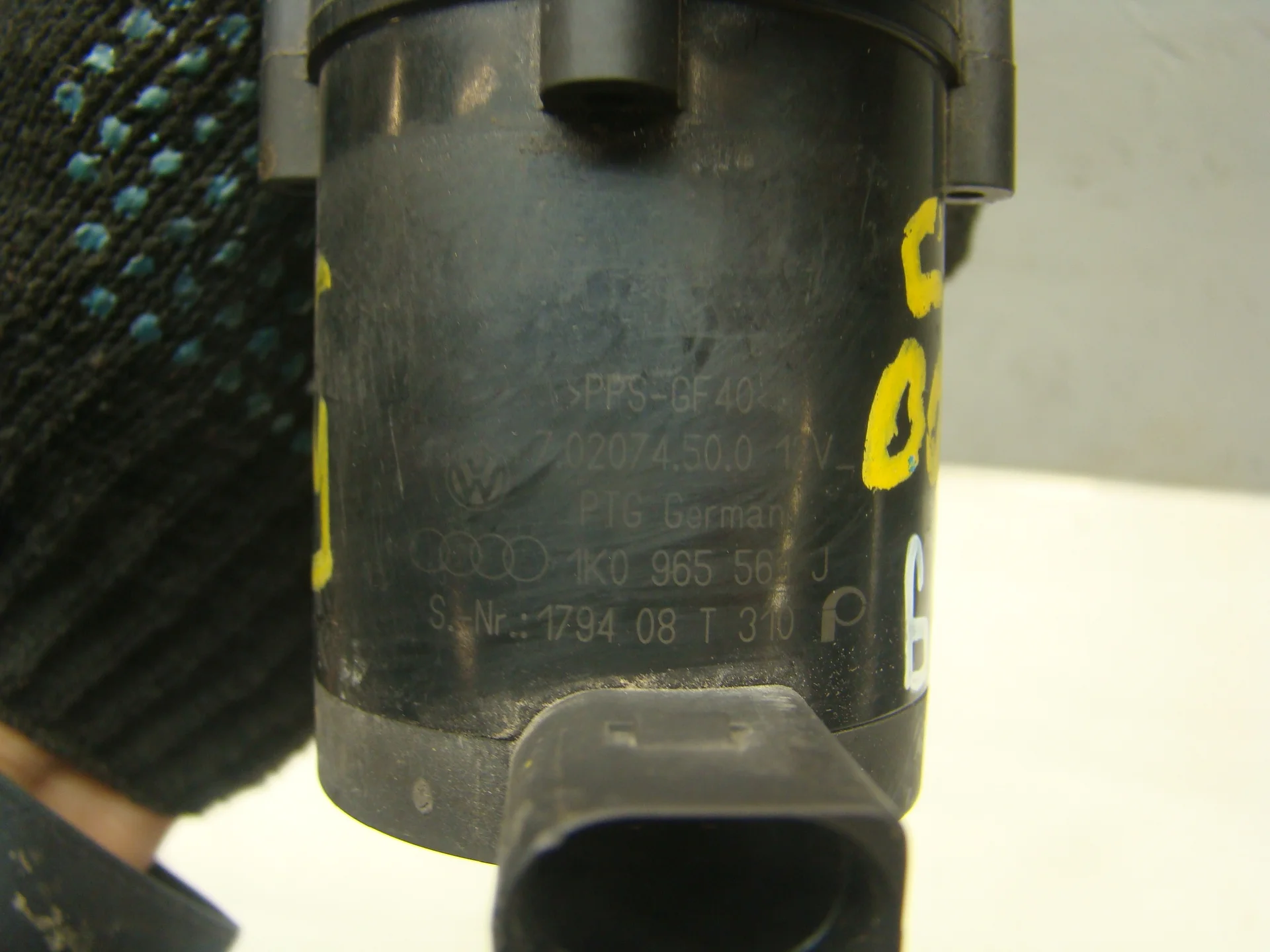 Помпа дополнительной прокачки антифриза Volkswagen Passat VI 3C (B6) CCZ 1K0965561J - миниатюра 3