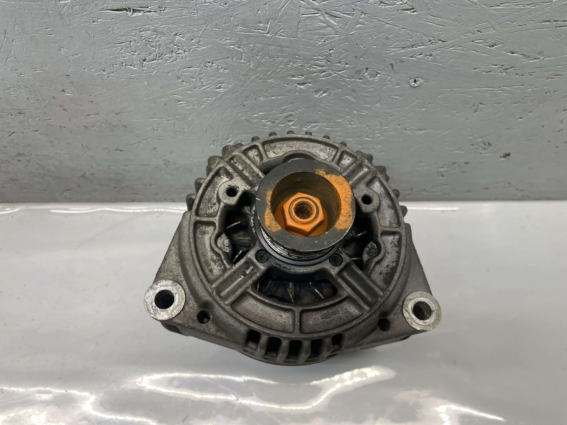 Генератор Mercedes-Benz W210 112 A0101543202 - миниатюра 2