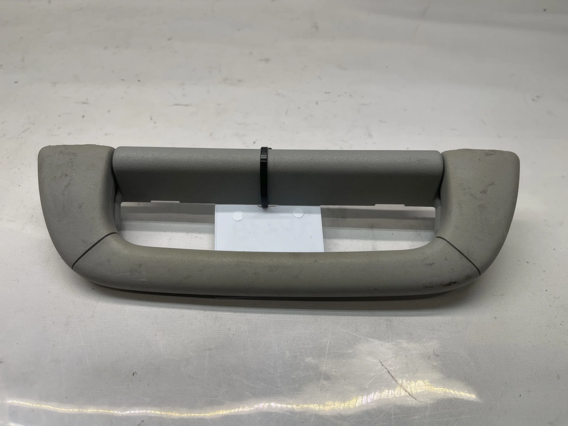 Поручень потолочный передний правый Mercedes-Benz W220 A2208100151 - изображение 1