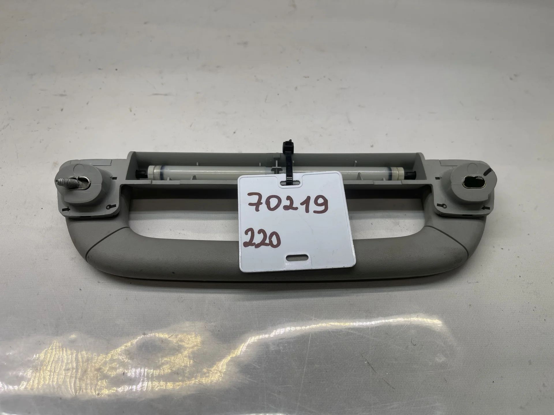 Поручень потолочный передний правый Mercedes-Benz W220 A2208100151 - миниатюра 2