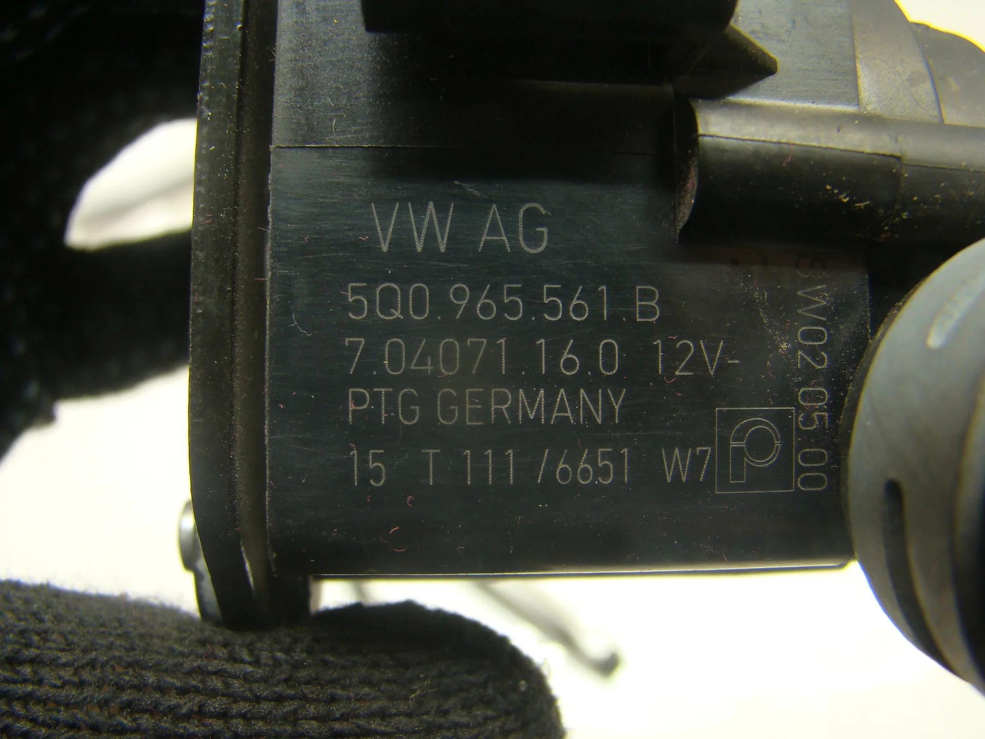 Помпа дополнительной прокачки антифриза Audi A3 III 8V CJS 5Q0965561B - миниатюра 3