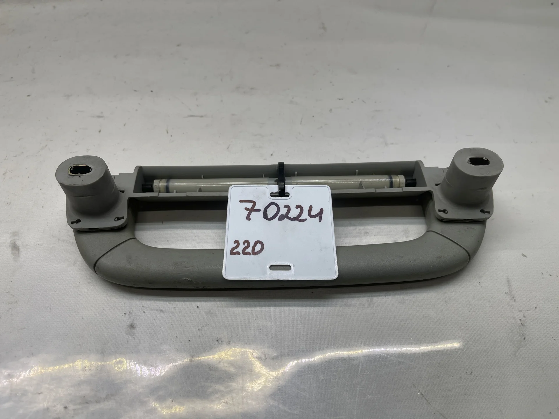 Поручень потолочный Mercedes-Benz W220 A2208100551 - миниатюра 2