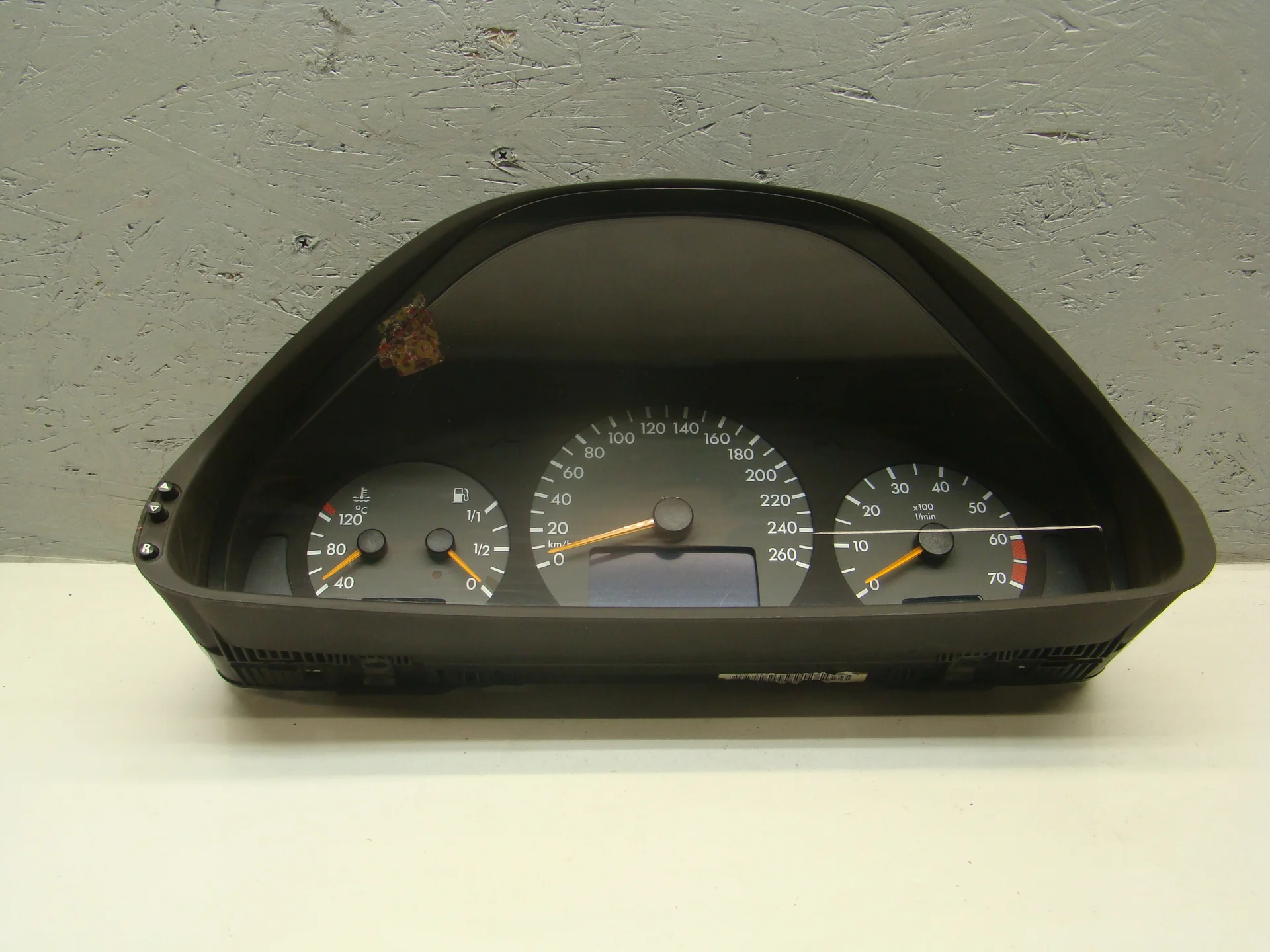 Панель приборов Mercedes-Benz W210 112 A2105401711 - миниатюра 2