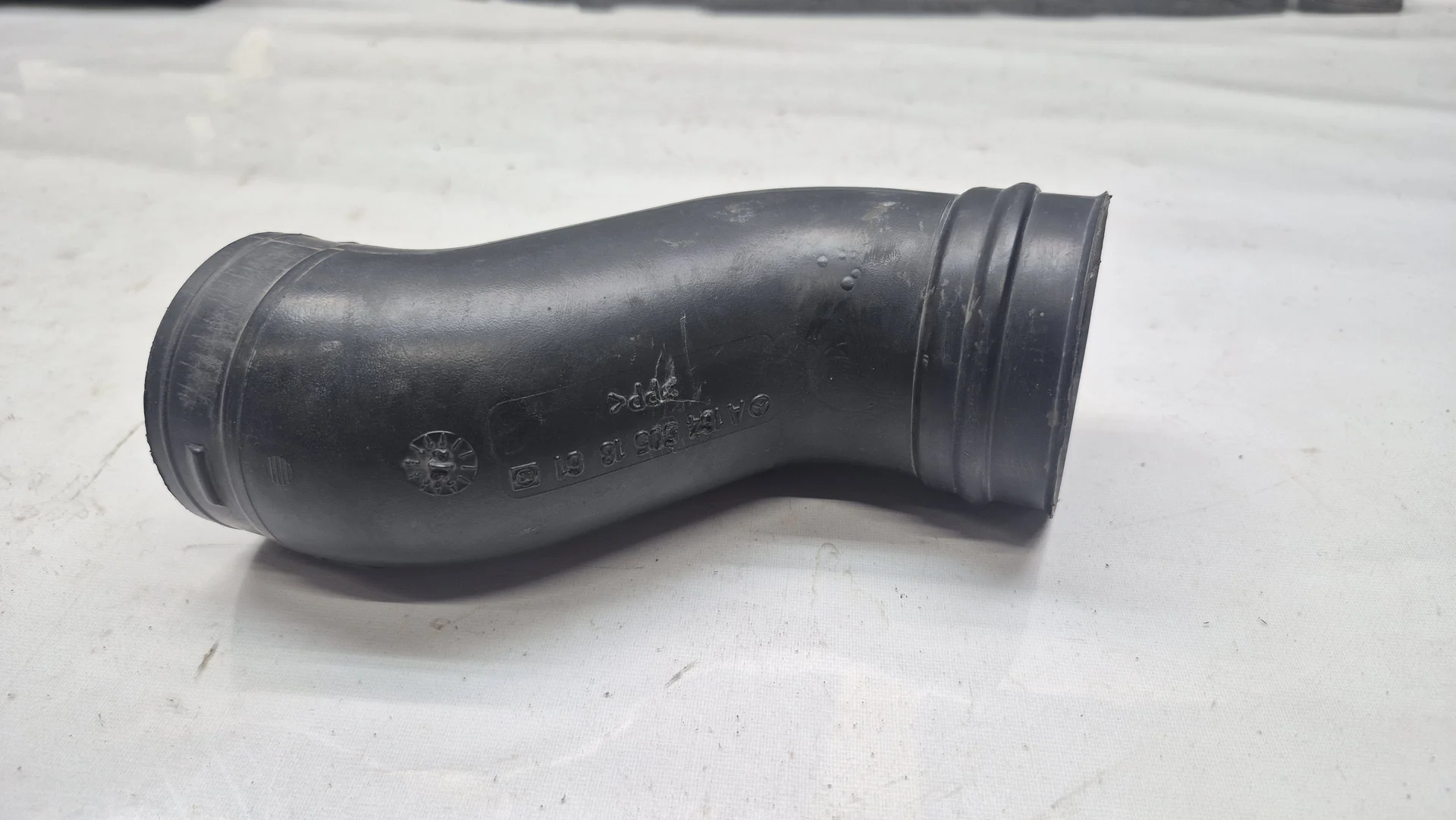 Патрубок воздушный Mercedes-Benz W164 A1645051861 - изображение 1