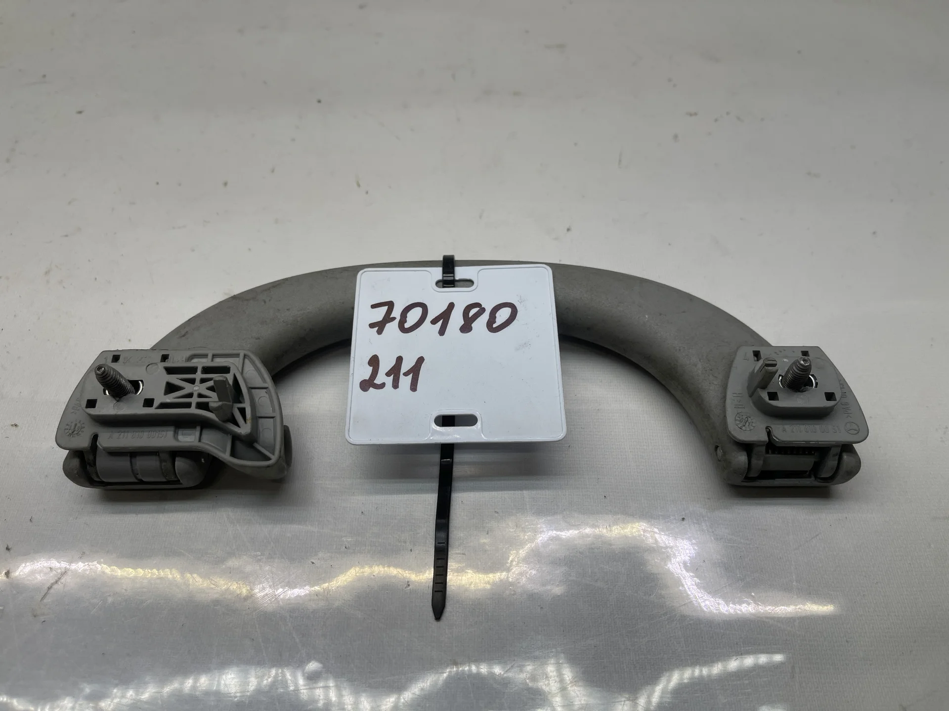 Поручень потолочный Mercedes-Benz W211 A2118100151 - миниатюра 2