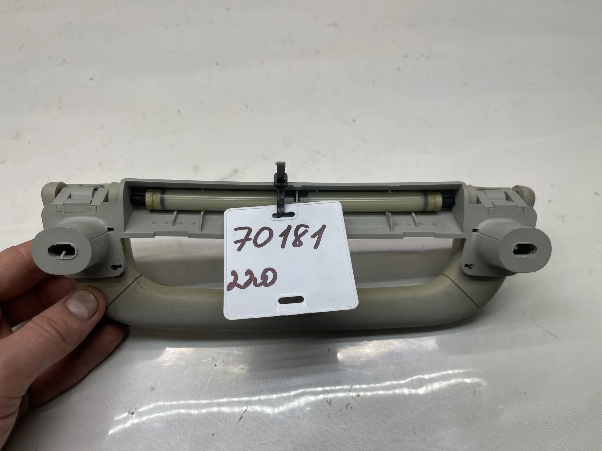 Поручень потолочный Mercedes-Benz W220  A2208100551 - миниатюра 2