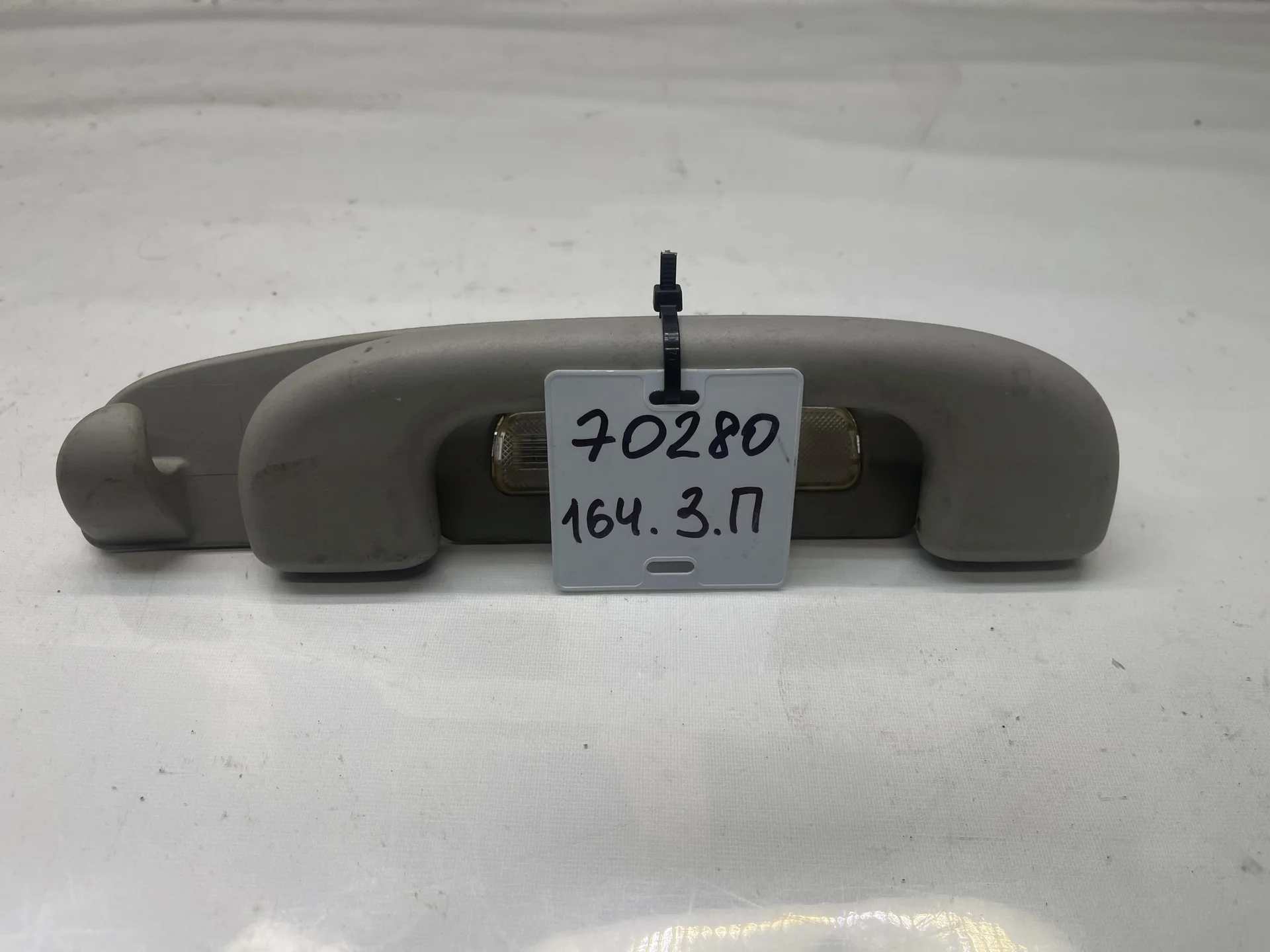 Поручень потолочный задний правый Mercedes-Benz W164 A1648100251 - изображение 1