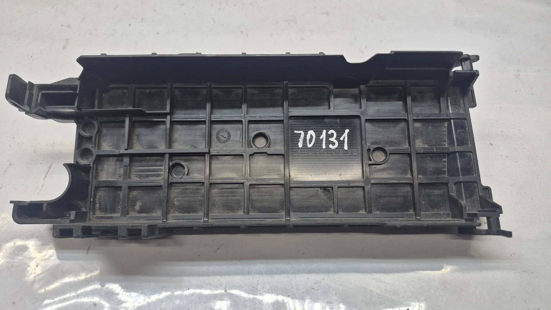 Крышка блока предохранителей Mercedes-Benz W246 A2465400040 - миниатюра 3