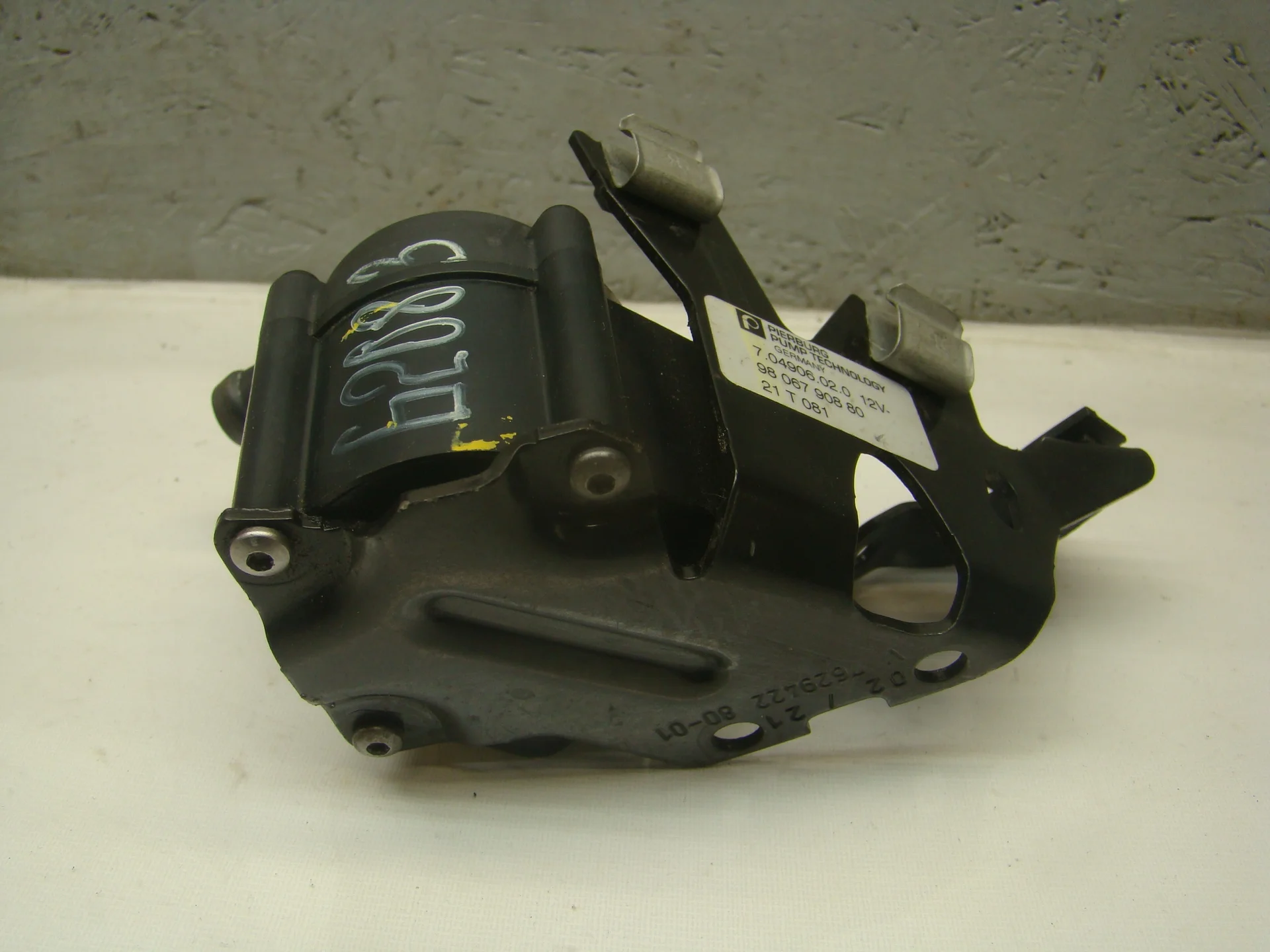 Помпа дополнительной прокачки антифриза Citroen C5 I (X7) CGW 9806790880 - миниатюра 2