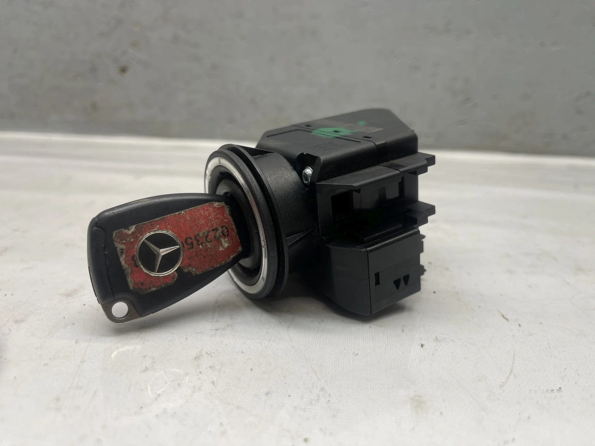 Замок зажигания Mercedes-Benz W210  A2105450208 - миниатюра 3