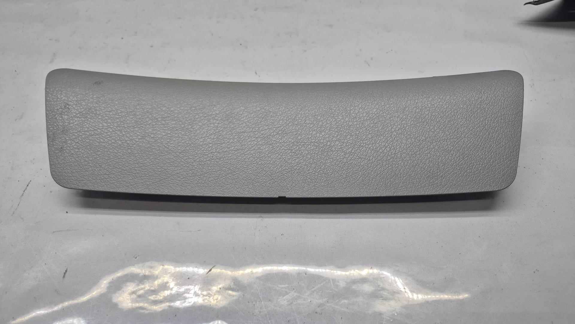 Обшивка двери багажного отделения Mercedes-Benz W203 A2037470771 - изображение 1