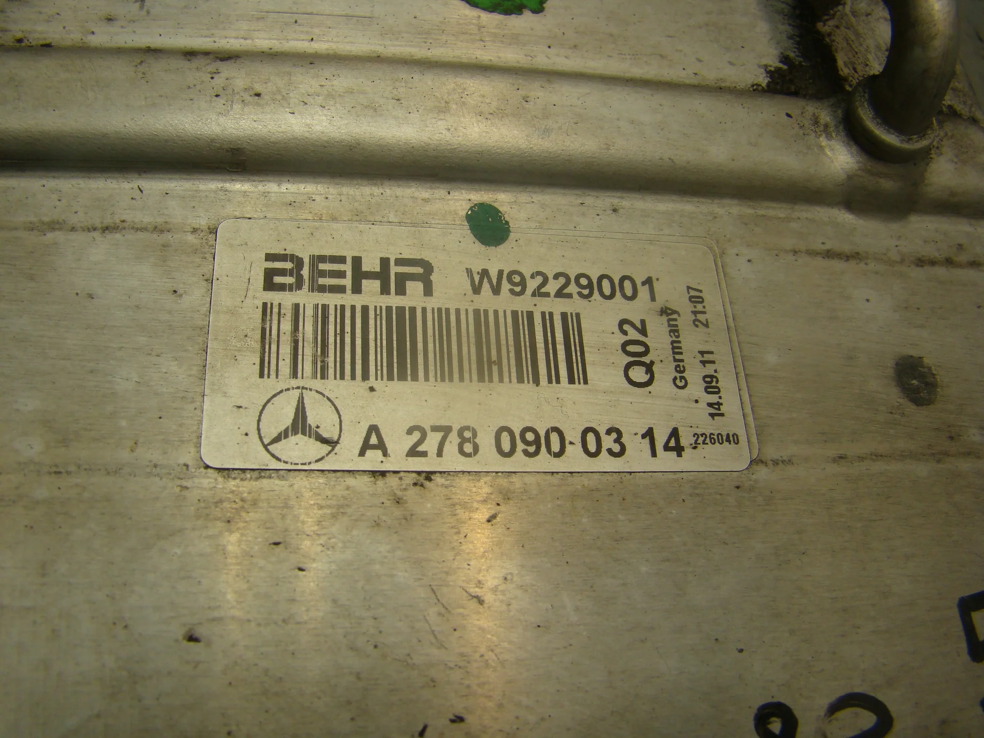 Интеркулер Mercedes-Benz W221 278 A2780900414 - миниатюра 5