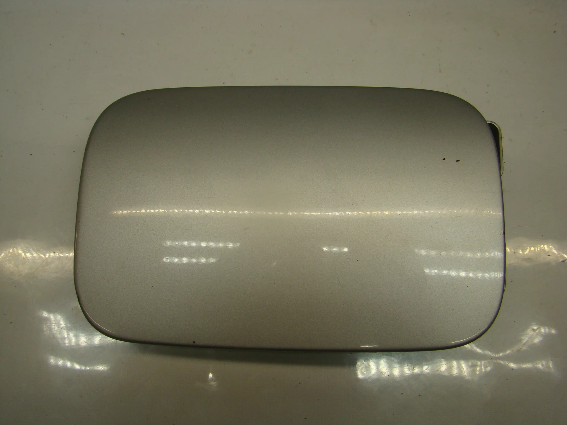 Лючок бензобака Mercedes-Benz W210 112 A2107500106 - миниатюра 2