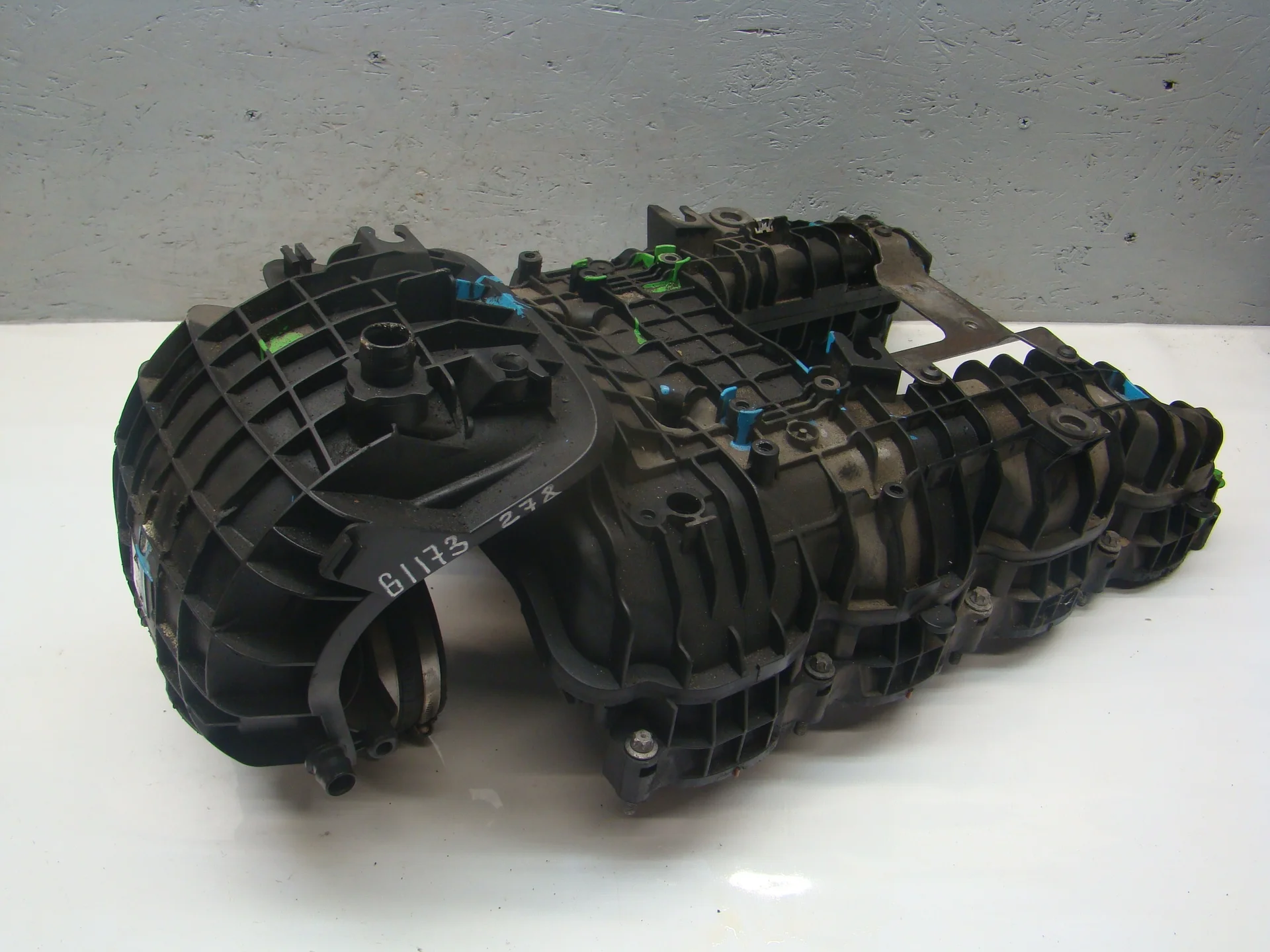 Впускной коллектор Mercedes-Benz W221 278 A2780980807 - изображение 1