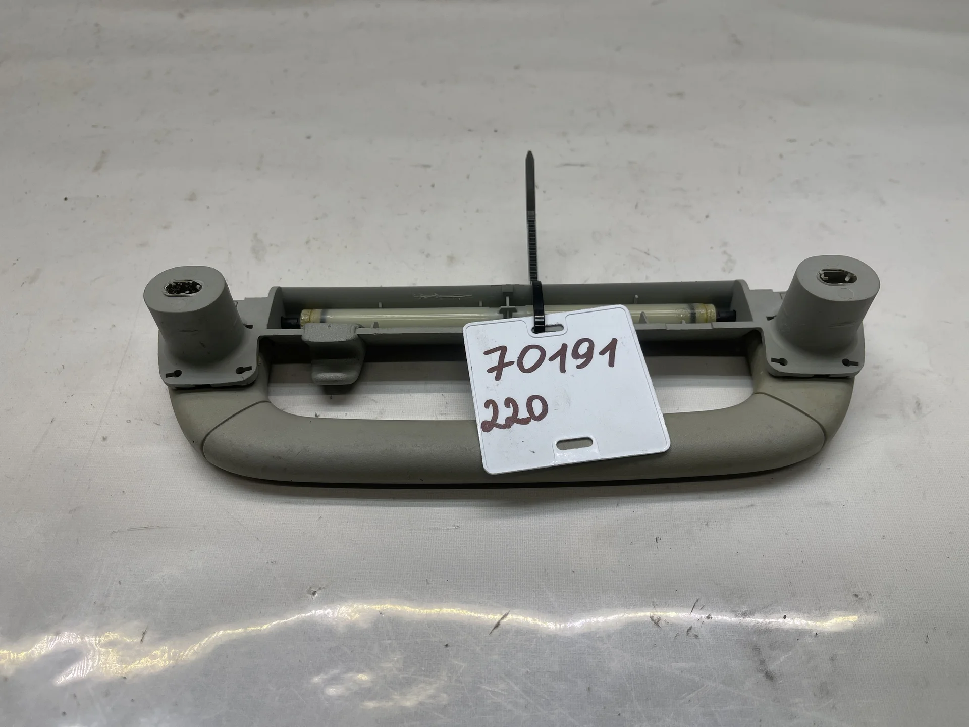 Поручень потолочный Mercedes-Benz W220  A2208100551 - миниатюра 2