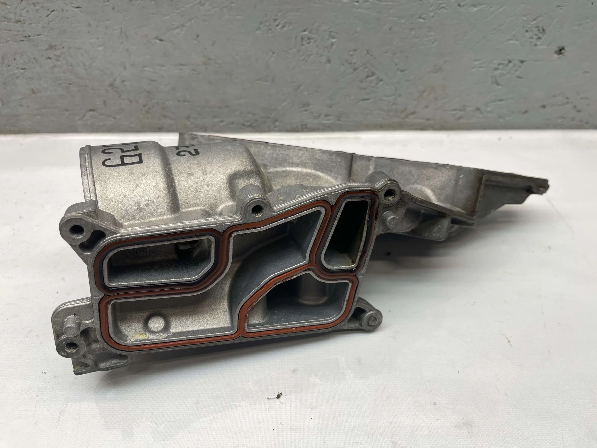 Корпус масляного фильтра Mercedes-Benz W164 272 A2721800410 - миниатюра 2