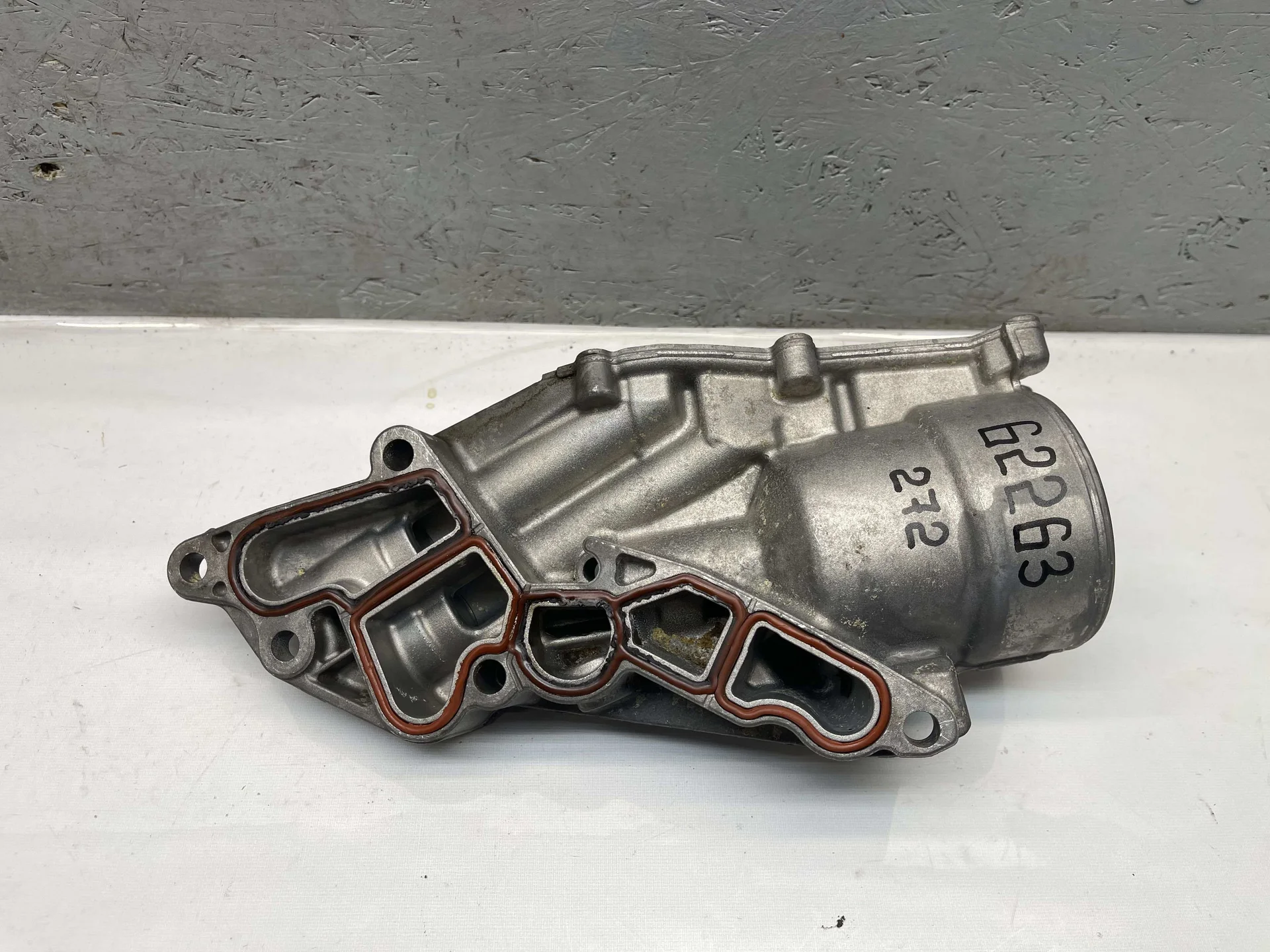 Корпус масляного фильтра Mercedes-Benz W164 272 A2721800410 - миниатюра 3