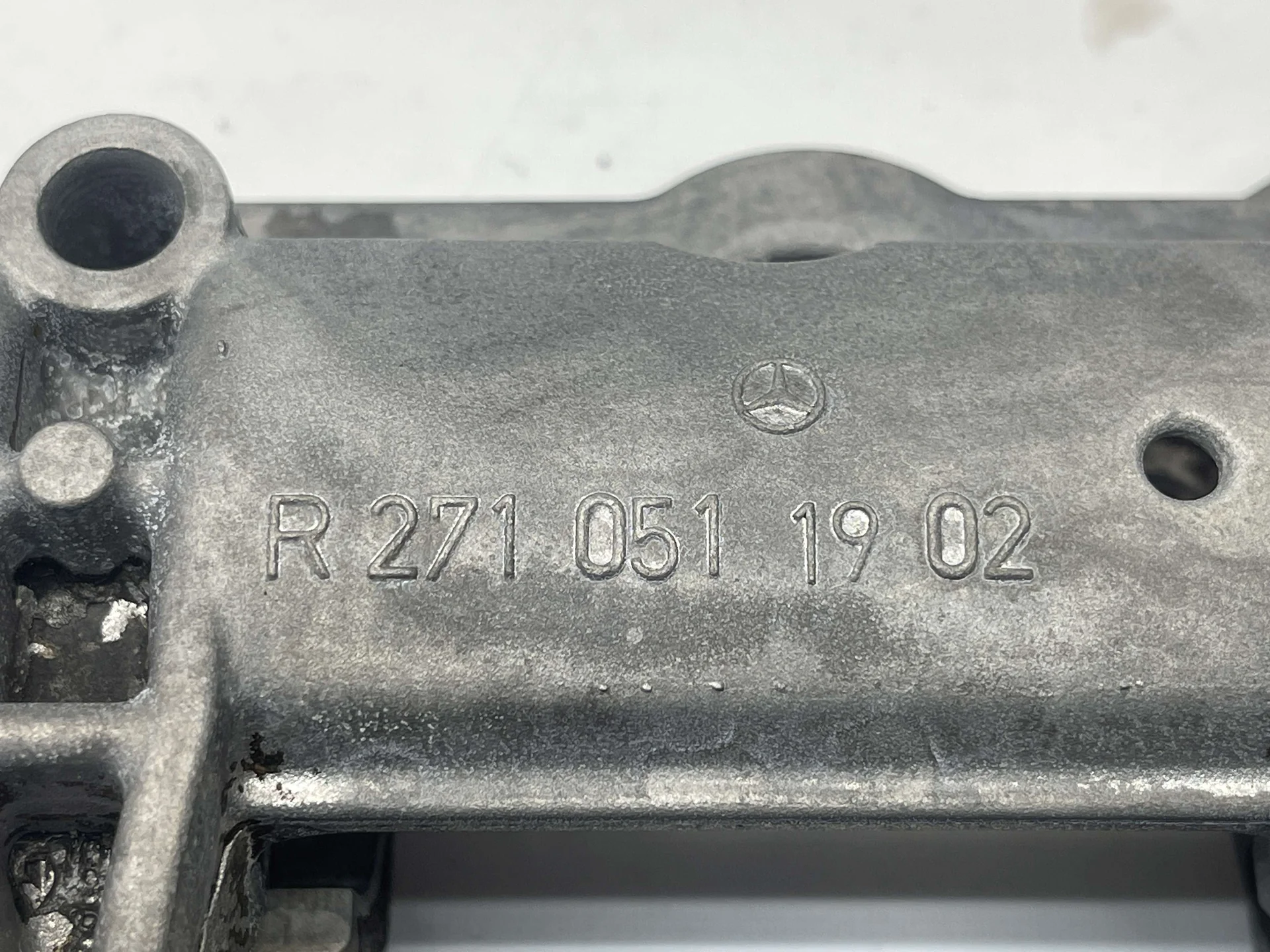 Постель распредвала Mercedes-Benz W204 271 A2710511902 - миниатюра 5