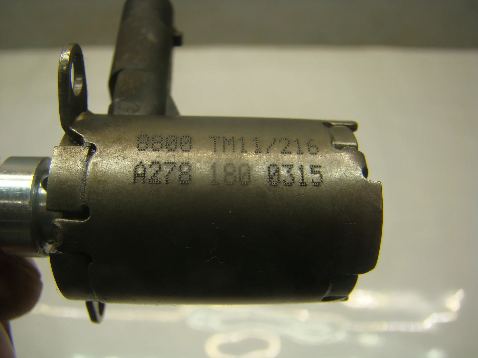 Клапан масляного насоса Mercedes-Benz W221 278 A2781800415 - миниатюра 3