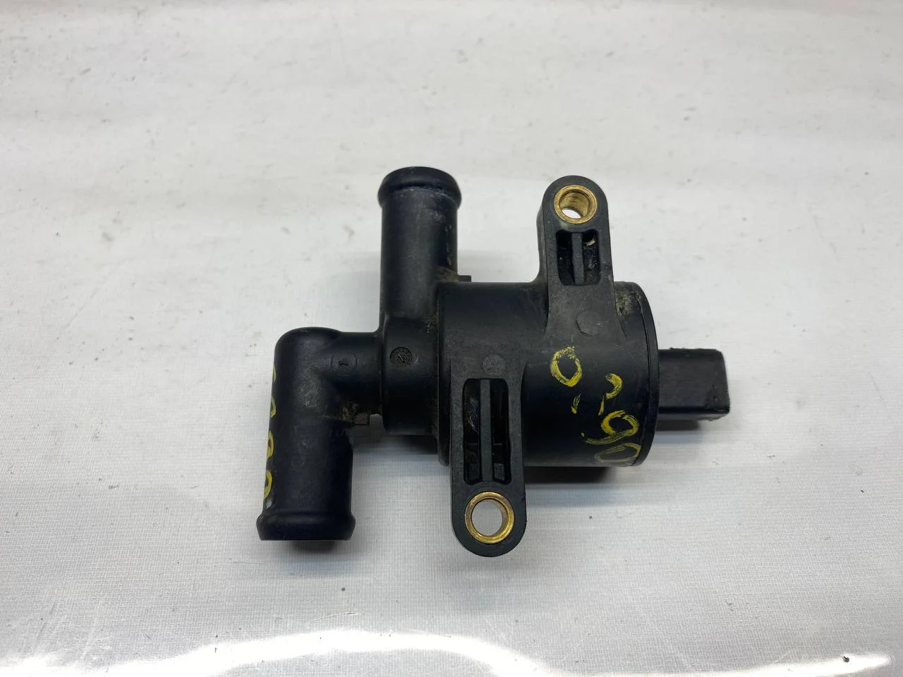 Помпа дополнительной прокачки антифриза Audi A7 I 4G CGW 4H0121671B - миниатюра 2