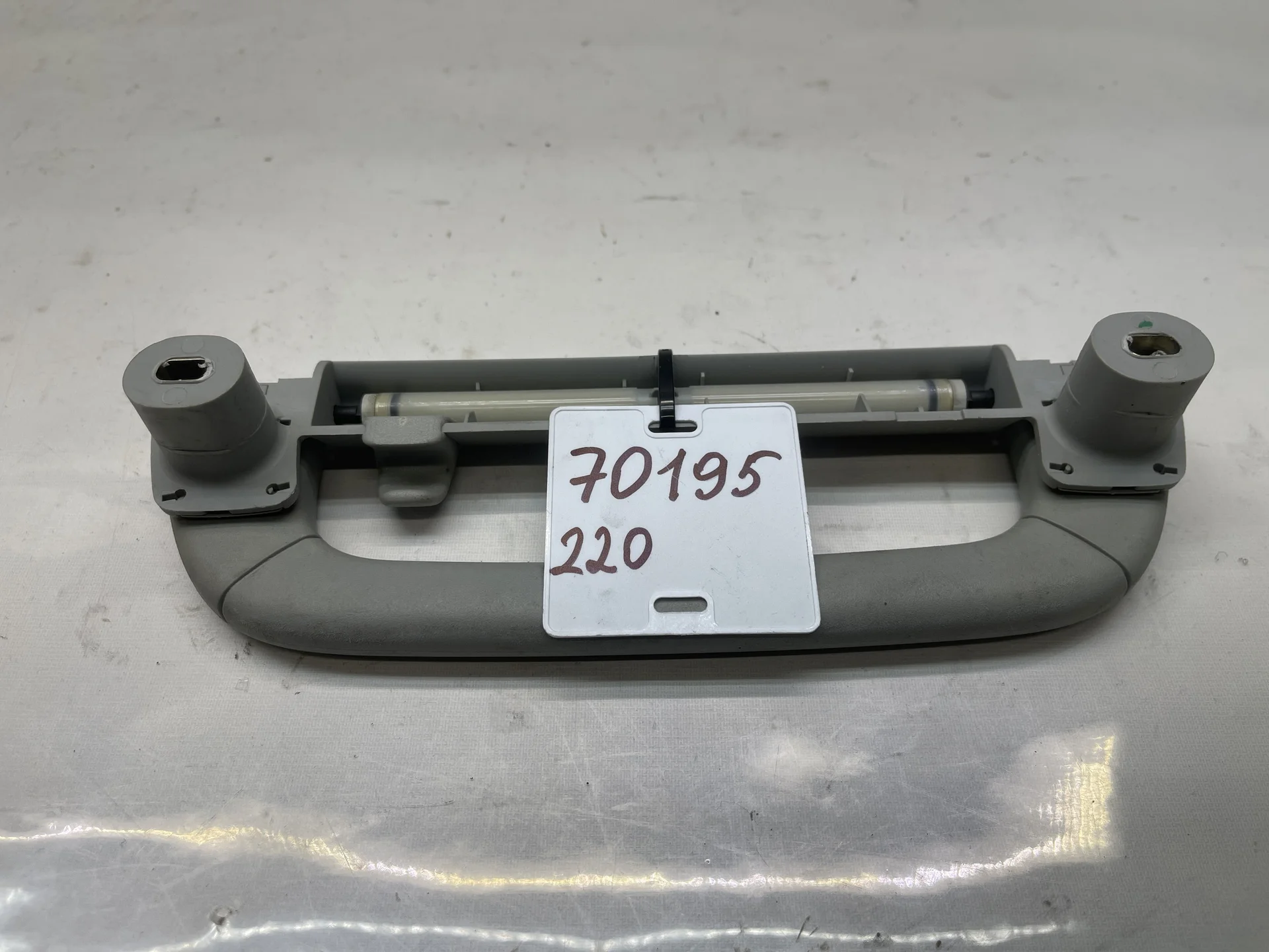 Поручень потолочный Mercedes-Benz W220 A2208100551 - миниатюра 2