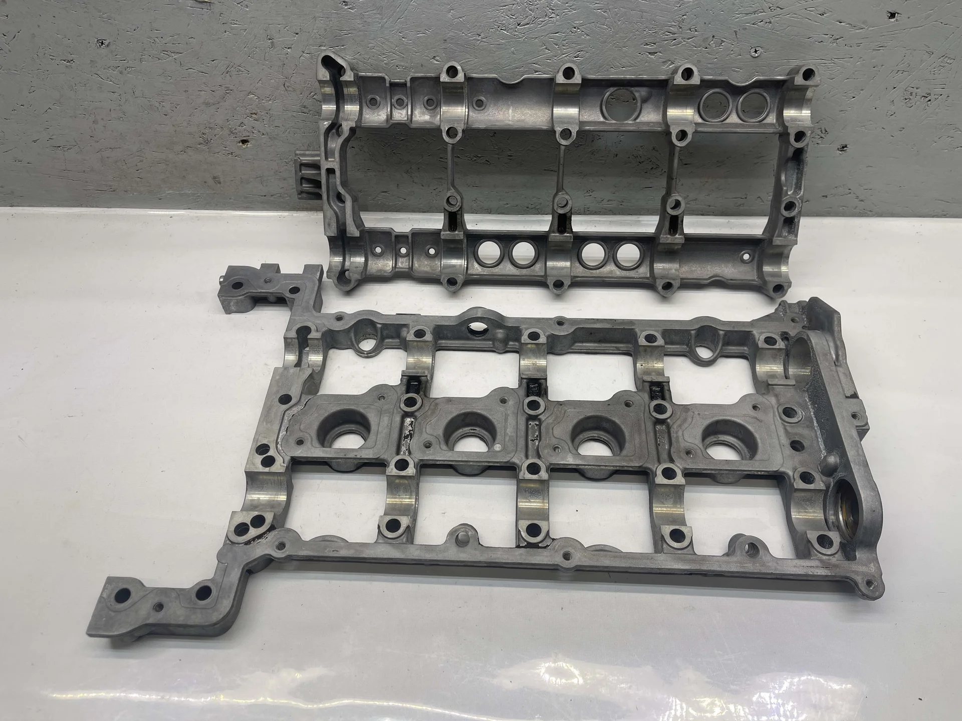 Постель распредвала Mercedes-Benz W203 271 A2710510902 - миниатюра 2