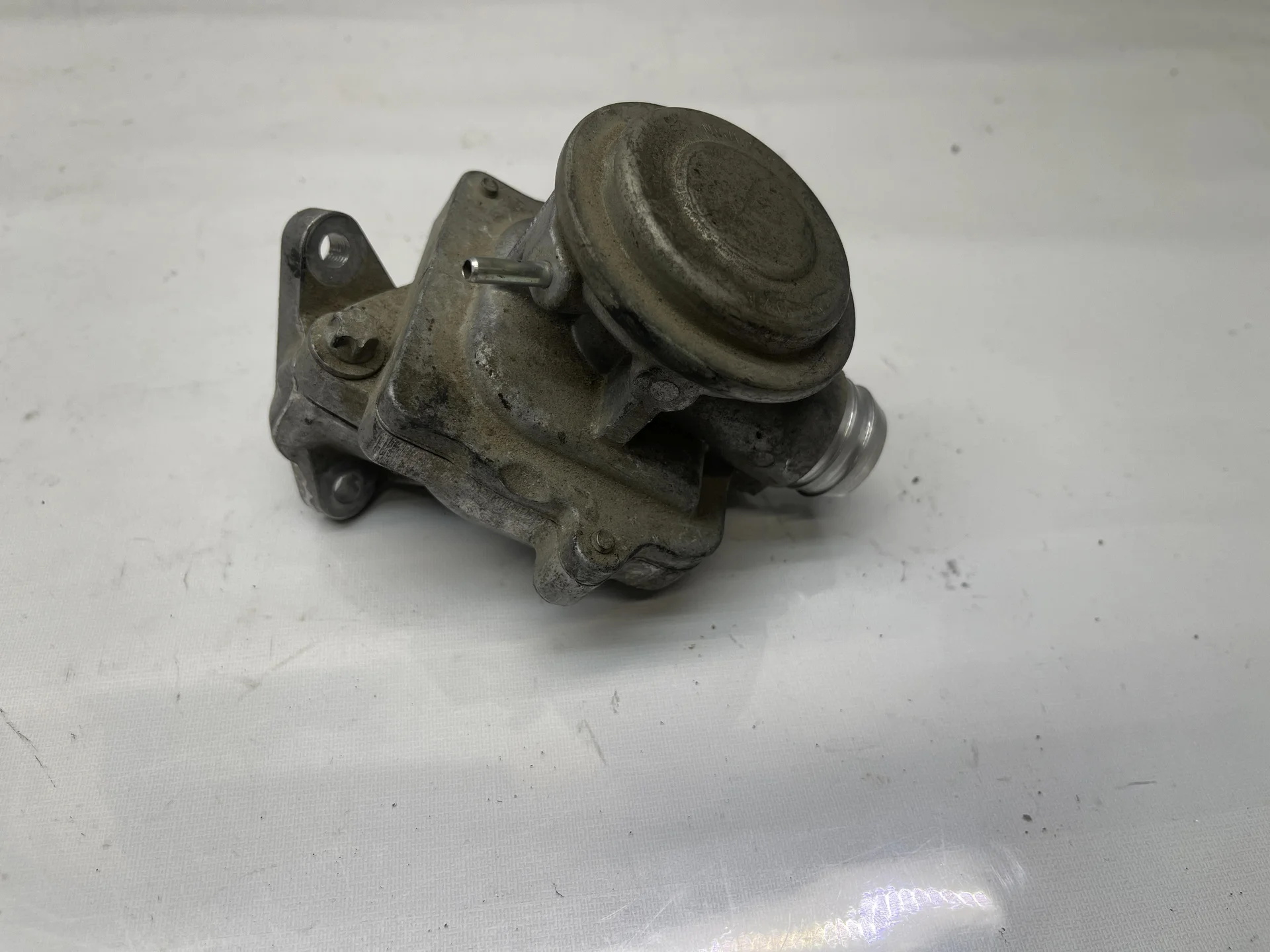 Клапан ЕГР Mercedes-Benz W211 272 A0021407460 - миниатюра 2
