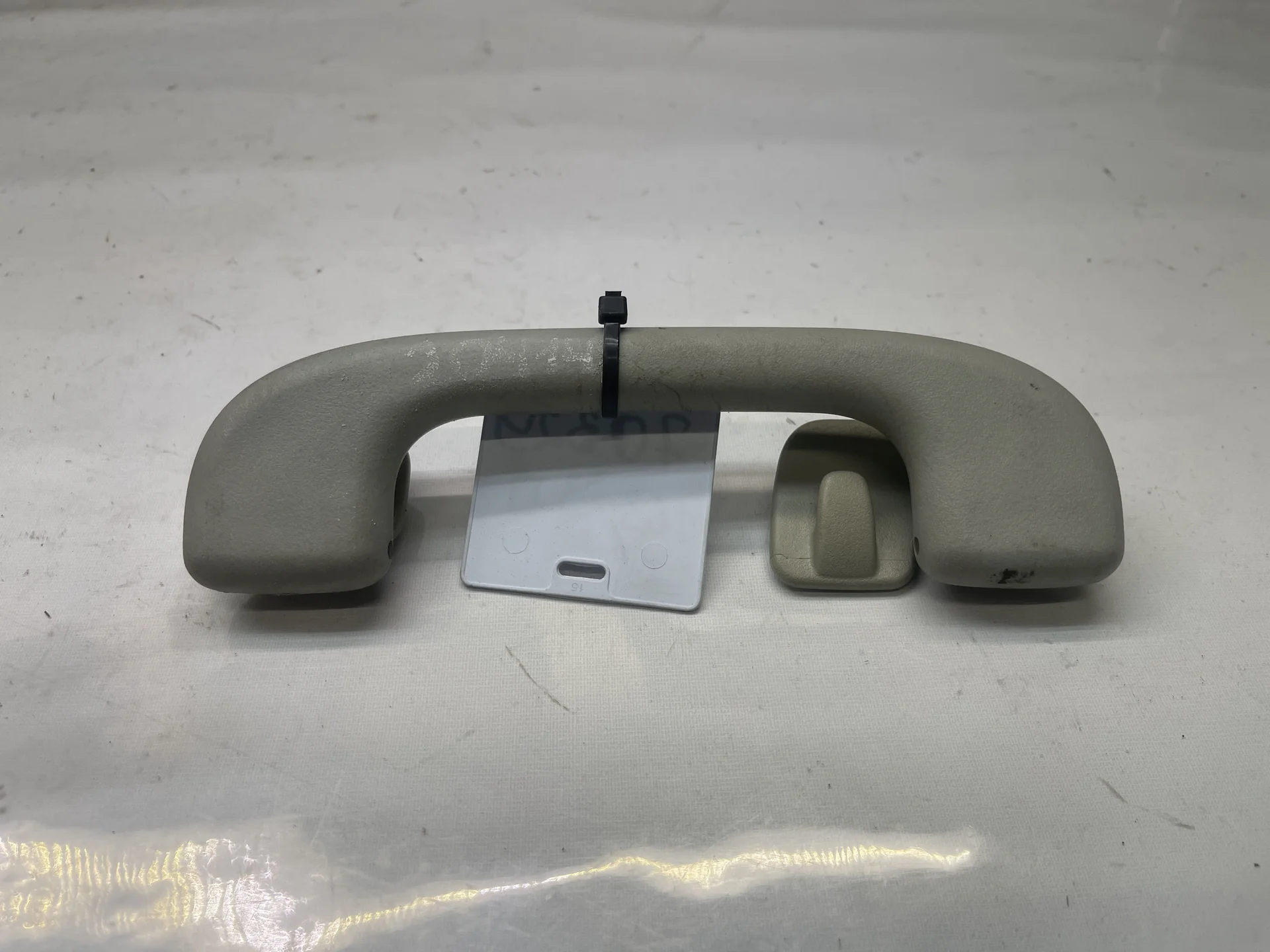 Поручень потолочный задний правый Mercedes-Benz W163 A1638103251 - изображение 1