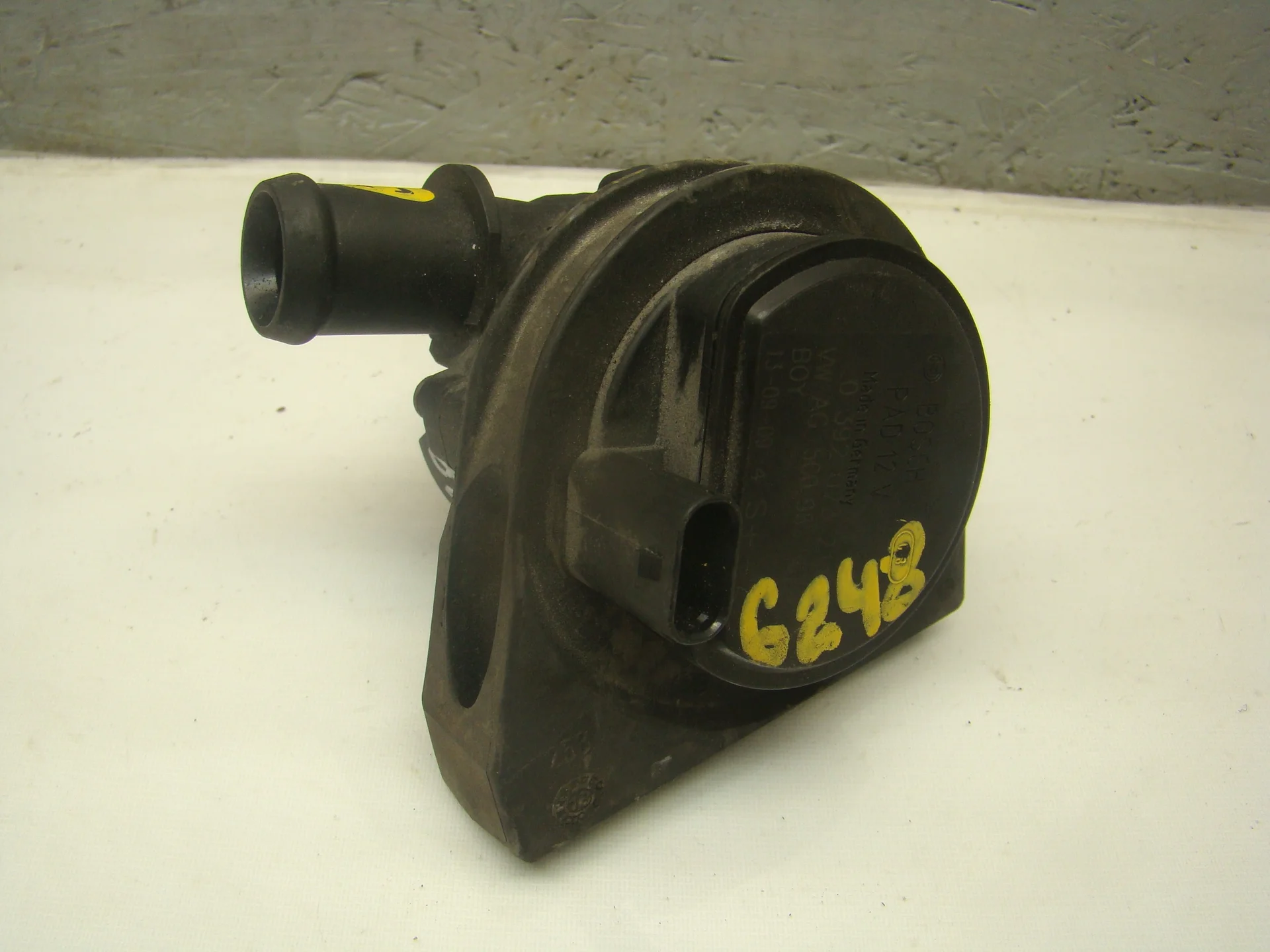Помпа дополнительной прокачки антифриза Volkswagen Golf VII 5G (Mk7) CJZ 5C0965567A - миниатюра 2