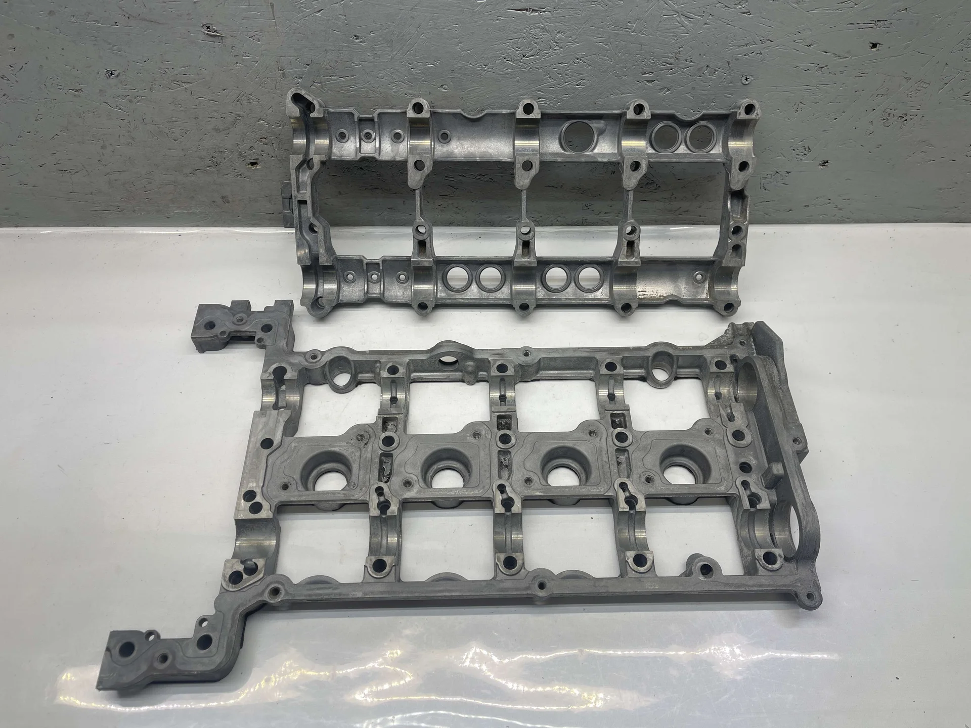 Постель распредвала Mercedes-Benz W203 271 A2710511902 - миниатюра 2