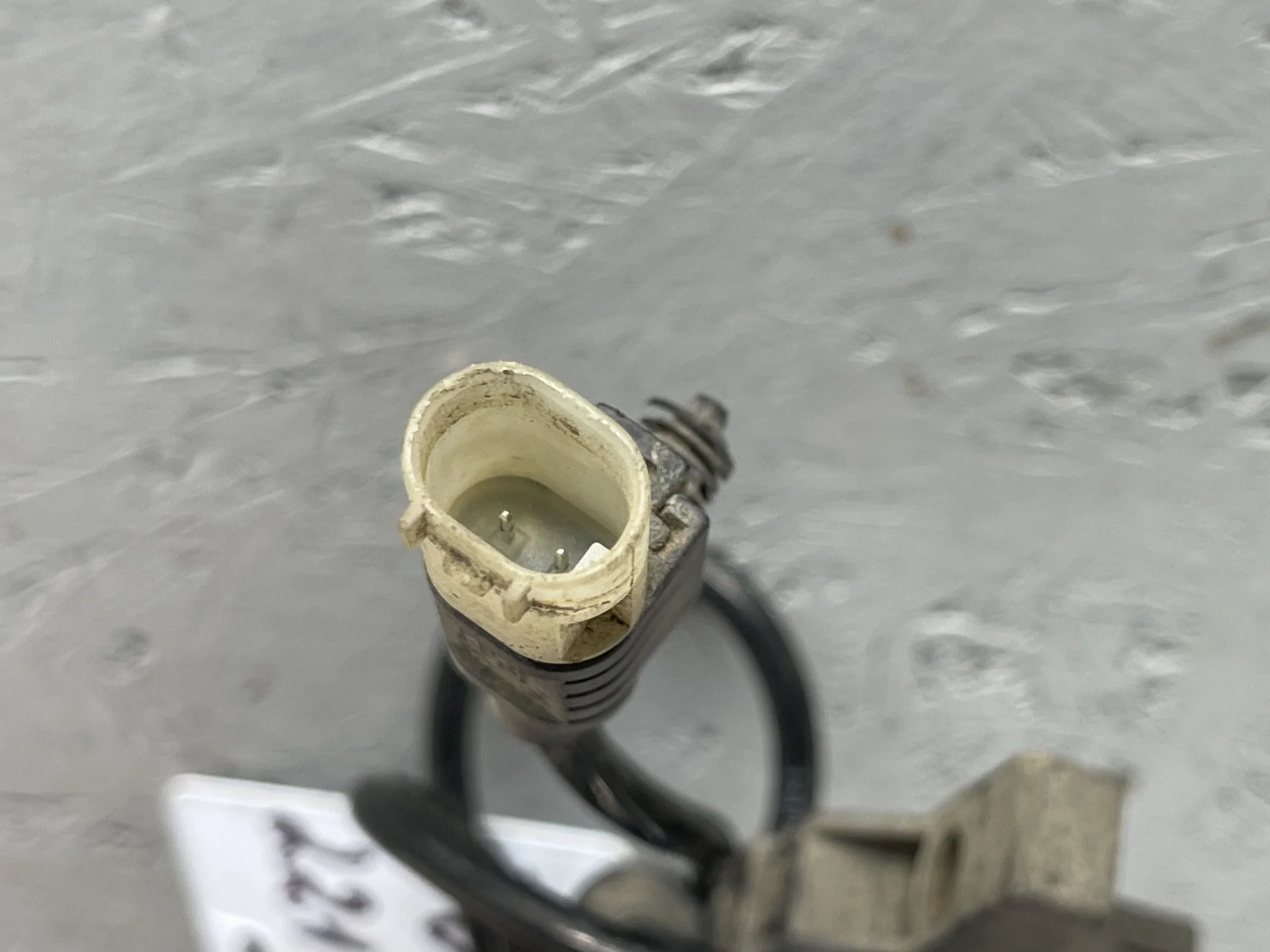 Проводка датчика износа передних колодок Mercedes-Benz W221 A2215400205 - миниатюра 2