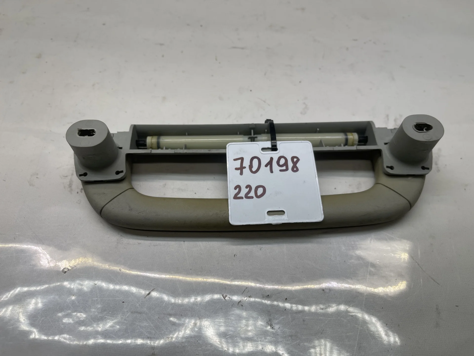 Поручень потолочный Mercedes-Benz W220 A2208100551 - миниатюра 2