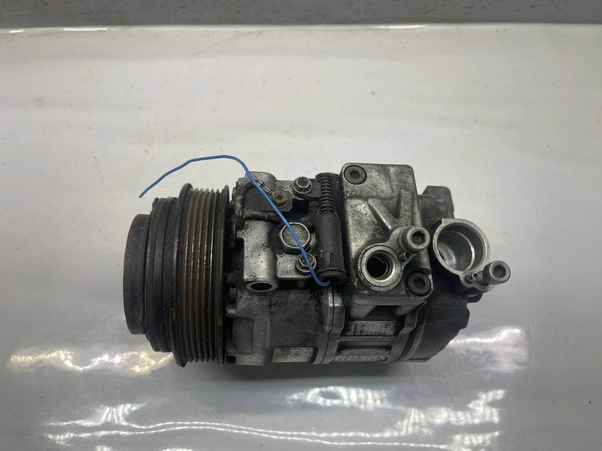 Компрессор кондиционера Mercedes-Benz W210 112 A0002307011 - миниатюра 2