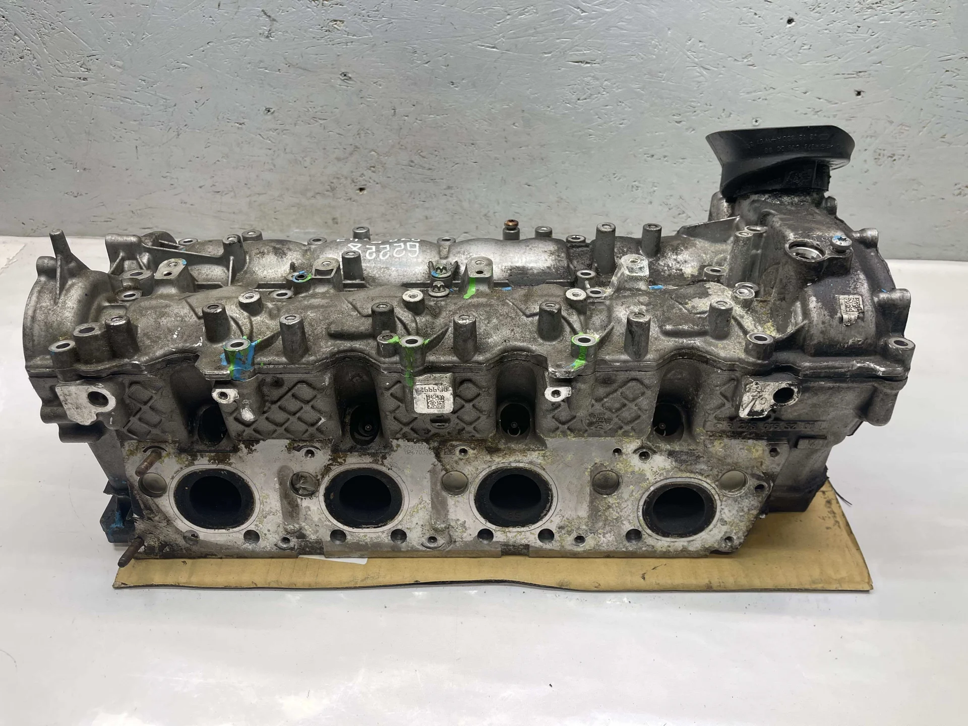 Головка блока цилиндров правая Mercedes-Benz W221 278 A2780107220 - миниатюра 3