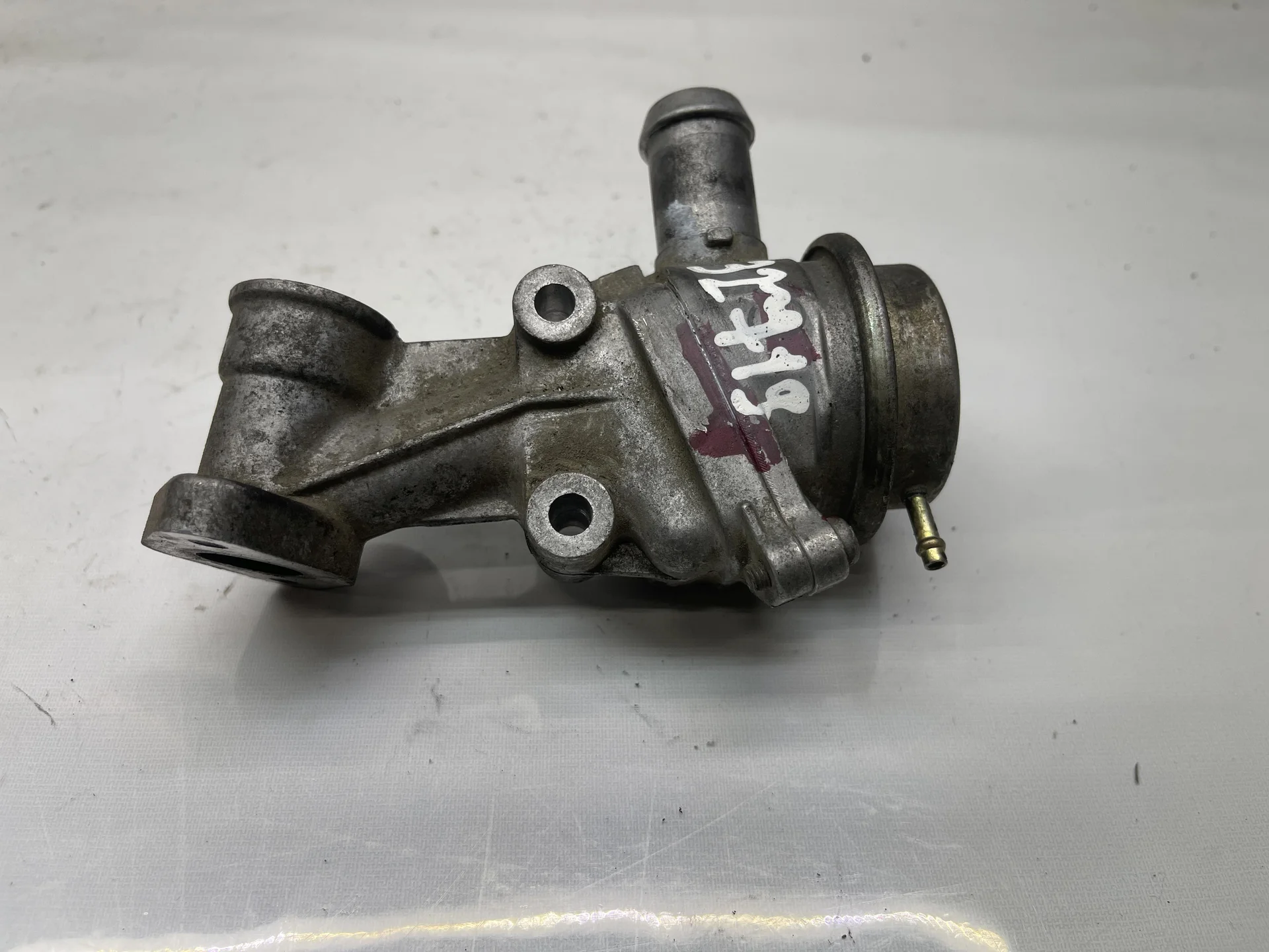 Клапан ЕГР Mercedes-Benz W211 271 A0021406260 - изображение 1