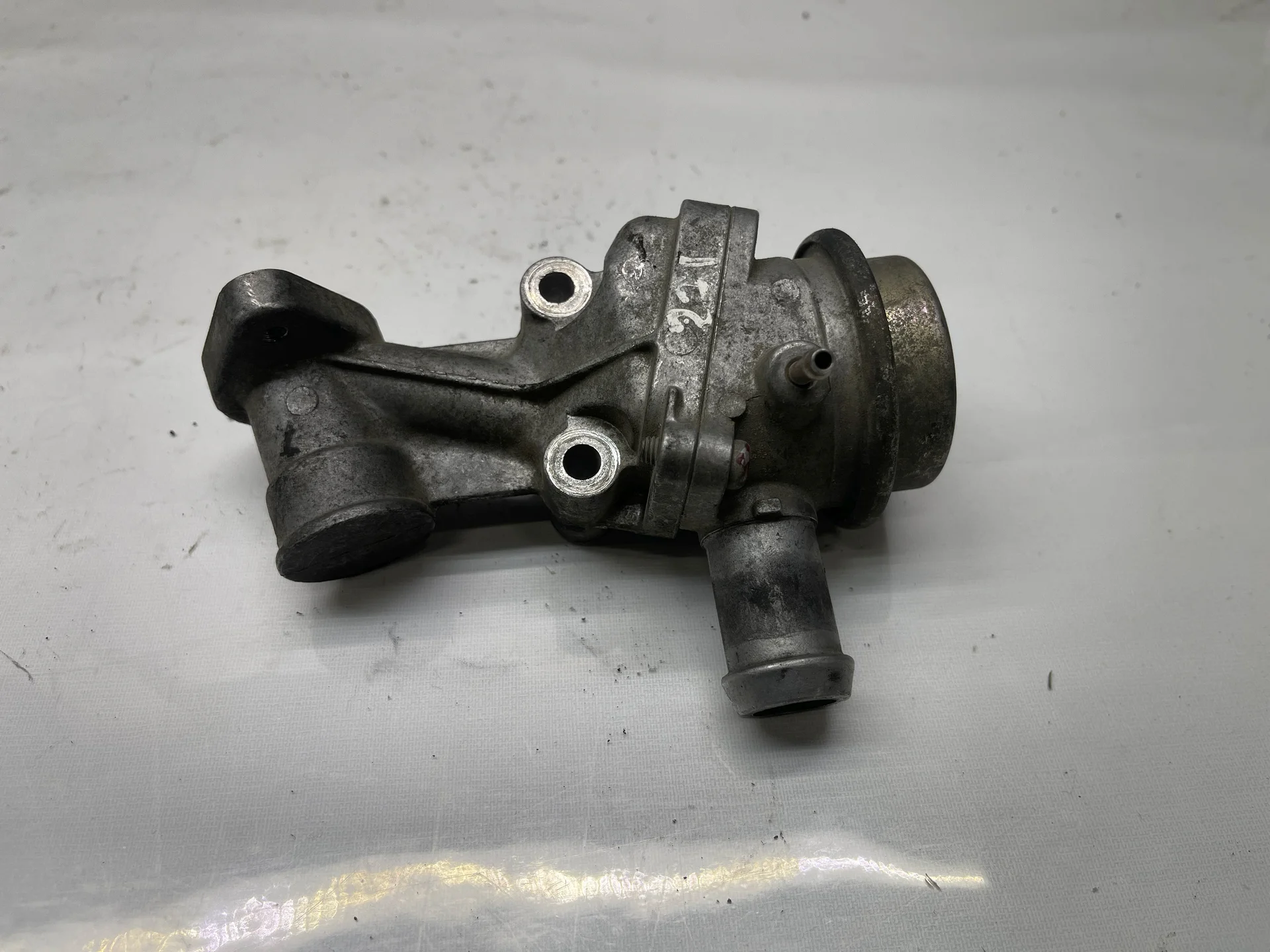 Клапан ЕГР Mercedes-Benz W211 271 A0021406260 - миниатюра 2