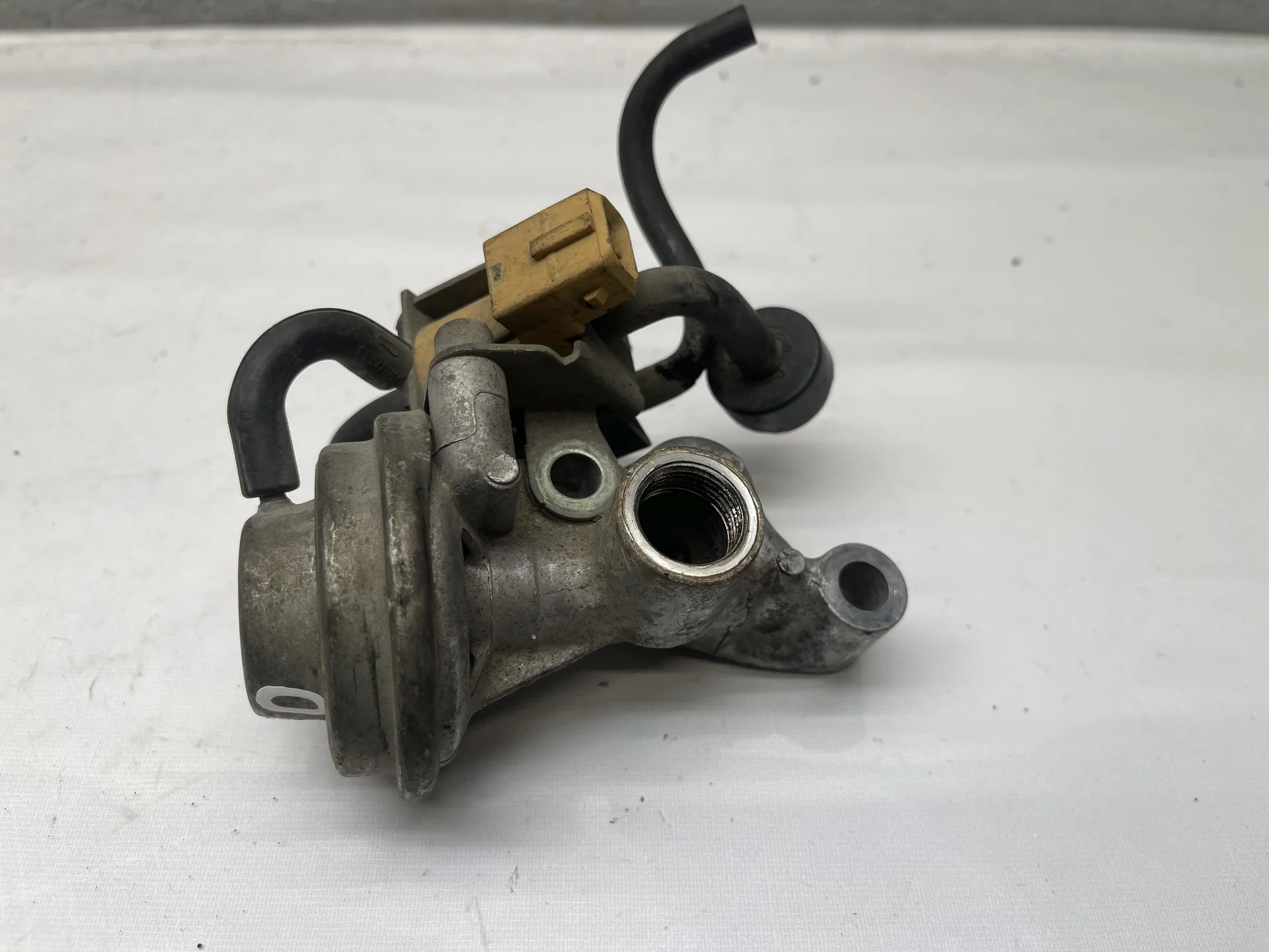 Клапан ЕГР Mercedes-Benz W211 112 A1121400060 - миниатюра 2