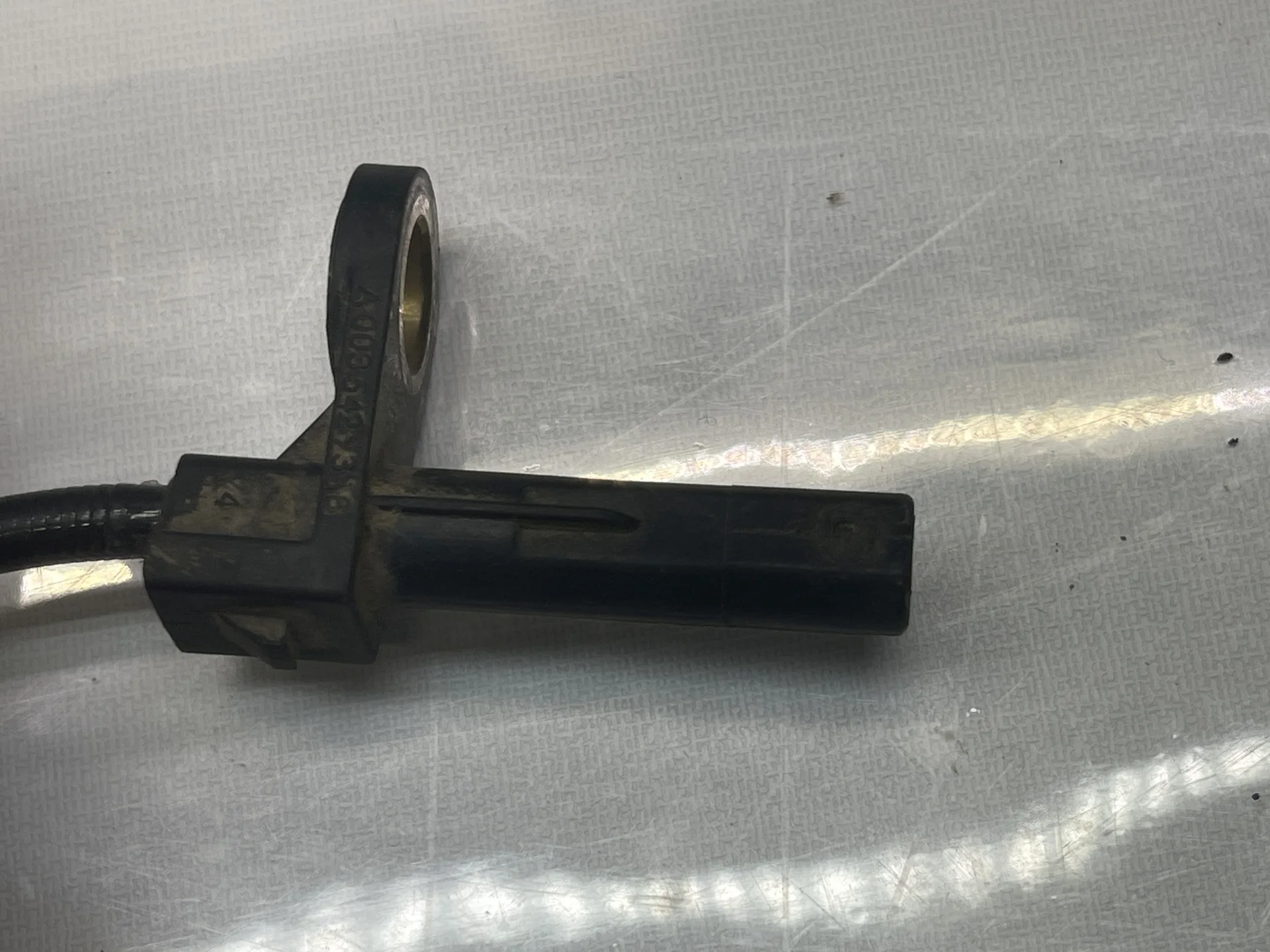 Датчик ABS передний Mercedes-Benz W221 A2215400317 - миниатюра 3
