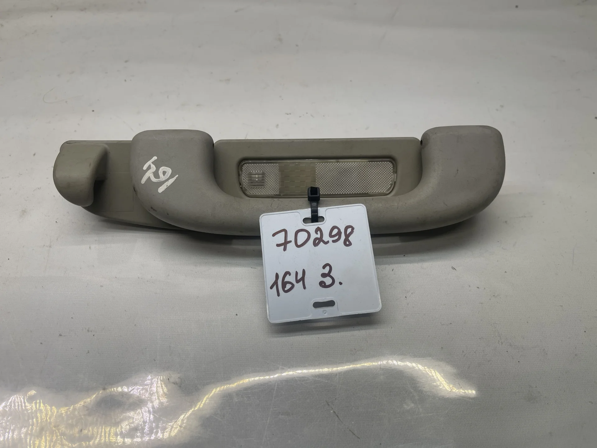 Поручень потолочный задний левый Mercedes-Benz W164 A1648100151 - изображение 1